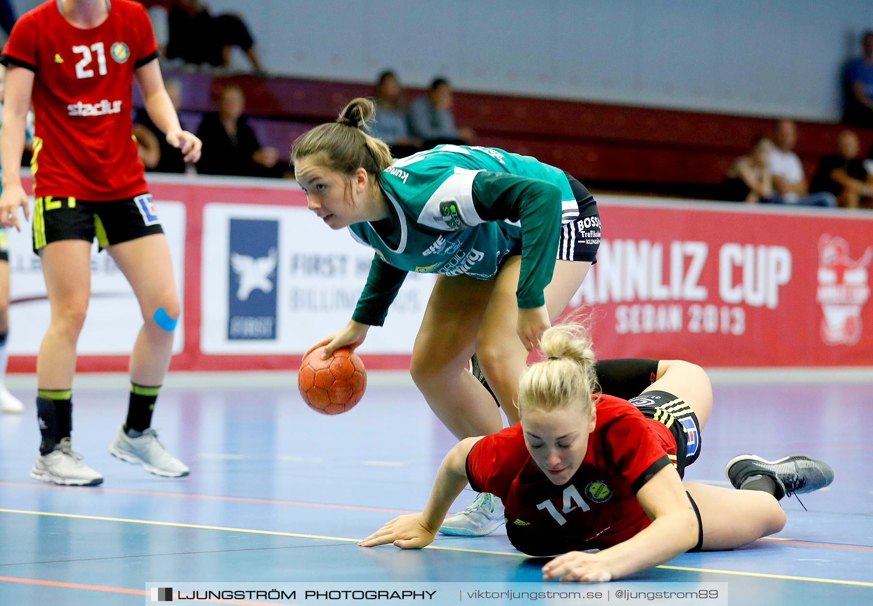 Annliz Cup IK Sävehof-Kungälvs HK 16-18,dam,Skövde Idrottshall,Skövde,Sverige,Handboll,,2019,221464