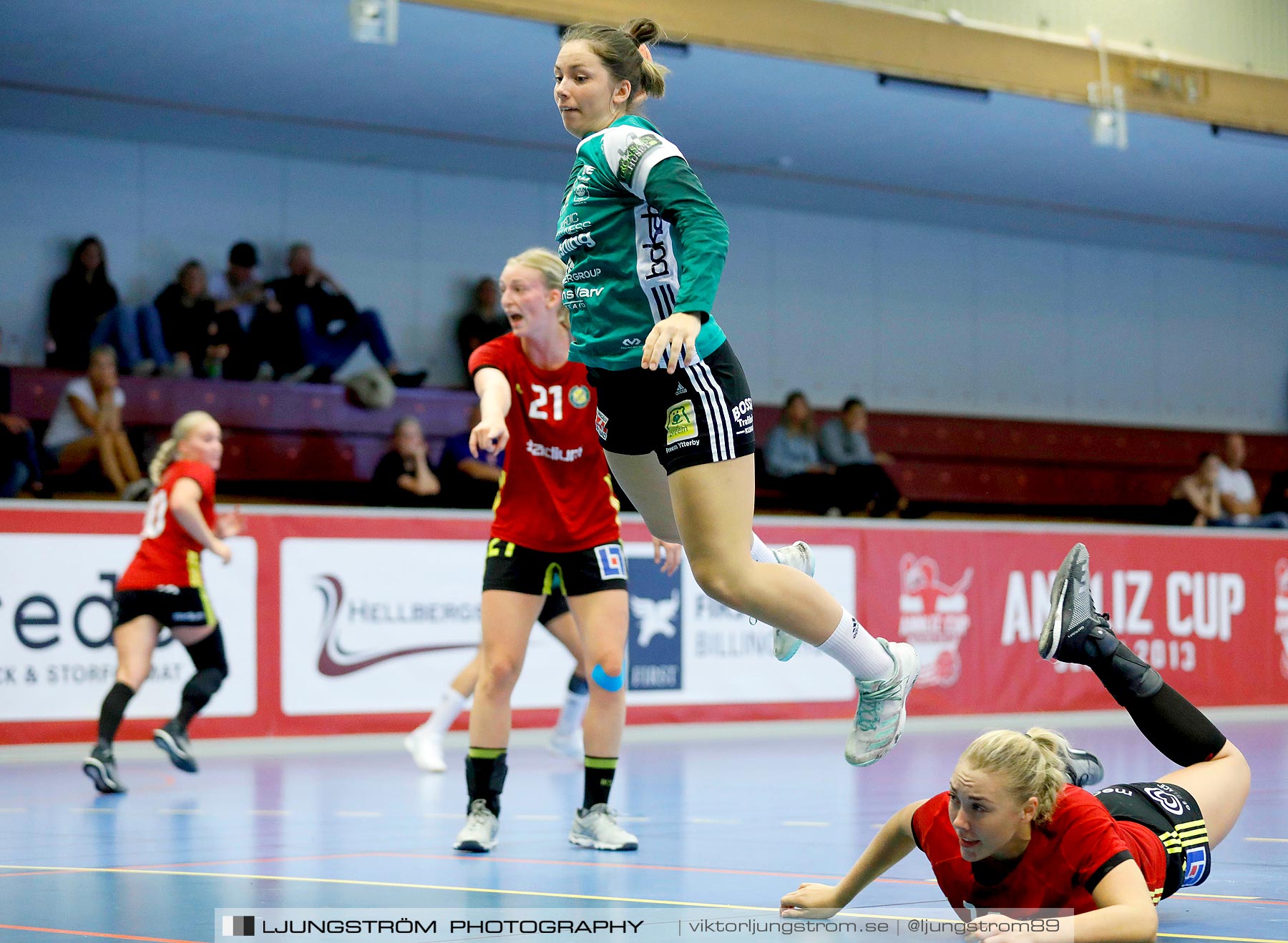 Annliz Cup IK Sävehof-Kungälvs HK 16-18,dam,Skövde Idrottshall,Skövde,Sverige,Handboll,,2019,221466