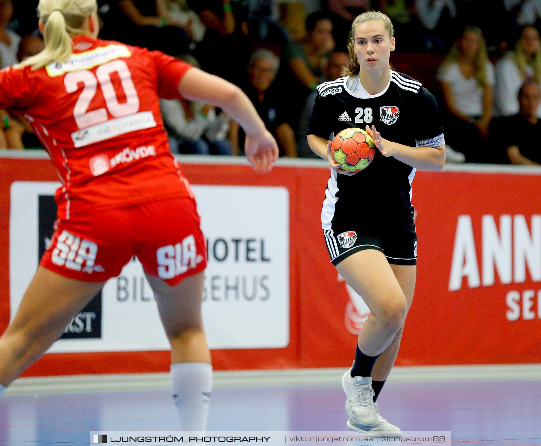 Annliz Cup Skövde HF-Ajax København 14-24,dam,Skövde Idrottshall,Skövde,Sverige,Handboll,,2019,224639