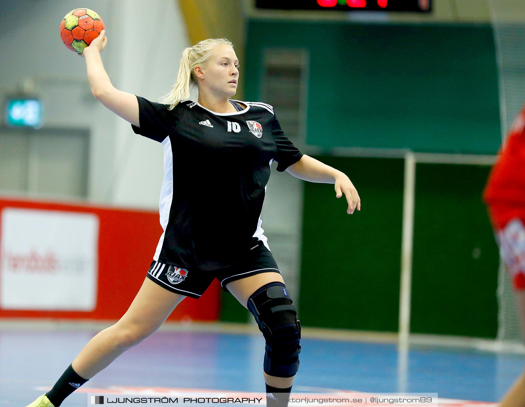 Annliz Cup Skövde HF-Ajax København 14-24,dam,Skövde Idrottshall,Skövde,Sverige,Handboll,,2019,224660