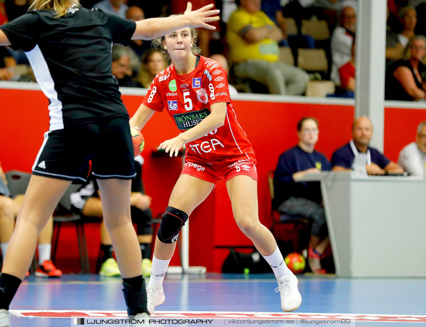 Annliz Cup Skövde HF-Ajax København 14-24,dam,Skövde Idrottshall,Skövde,Sverige,Handboll,,2019,224703