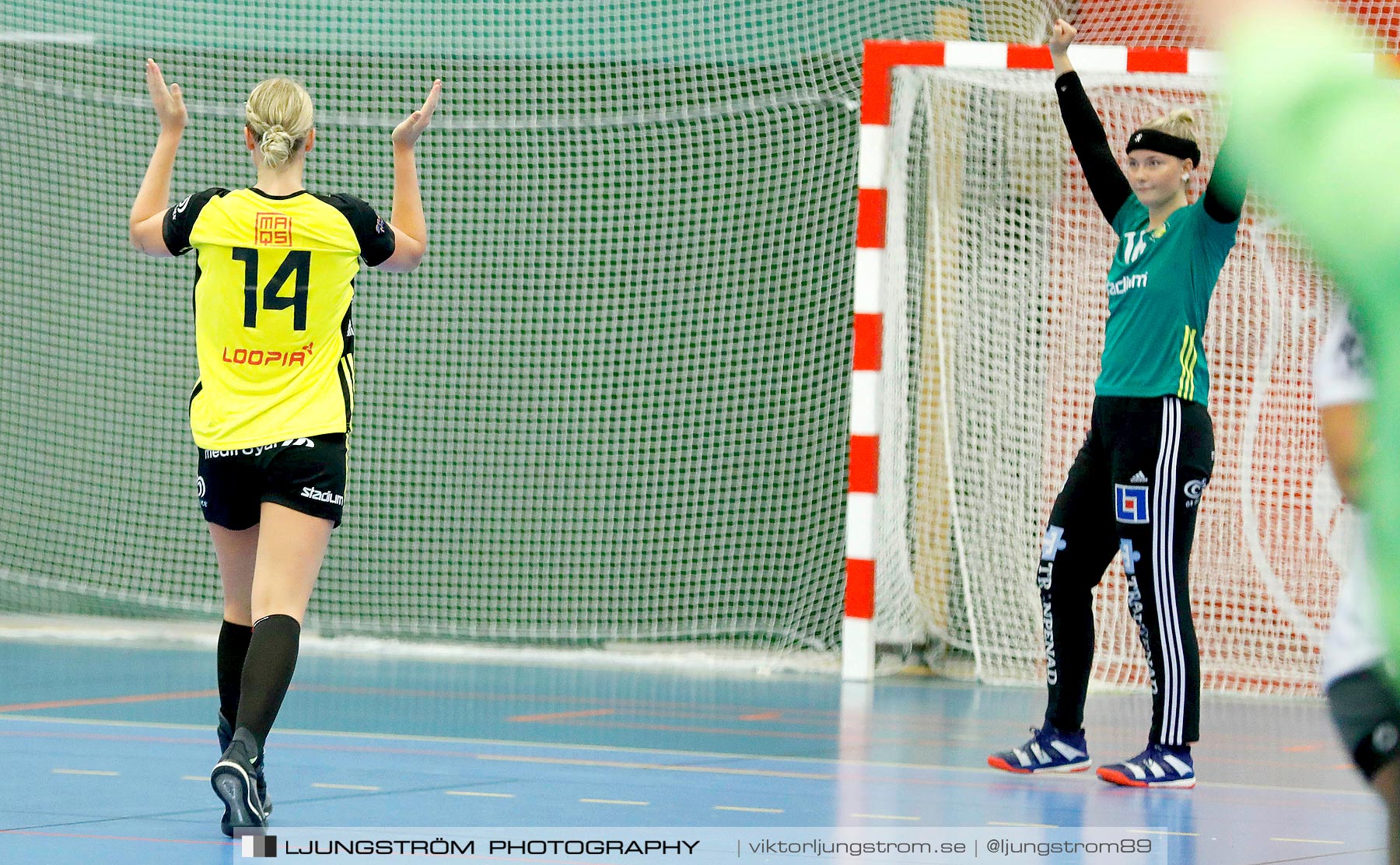 Annliz Cup IK Sävehof-CSM București 18-20,dam,Skövde Idrottshall,Skövde,Sverige,Handboll,,2019,224778