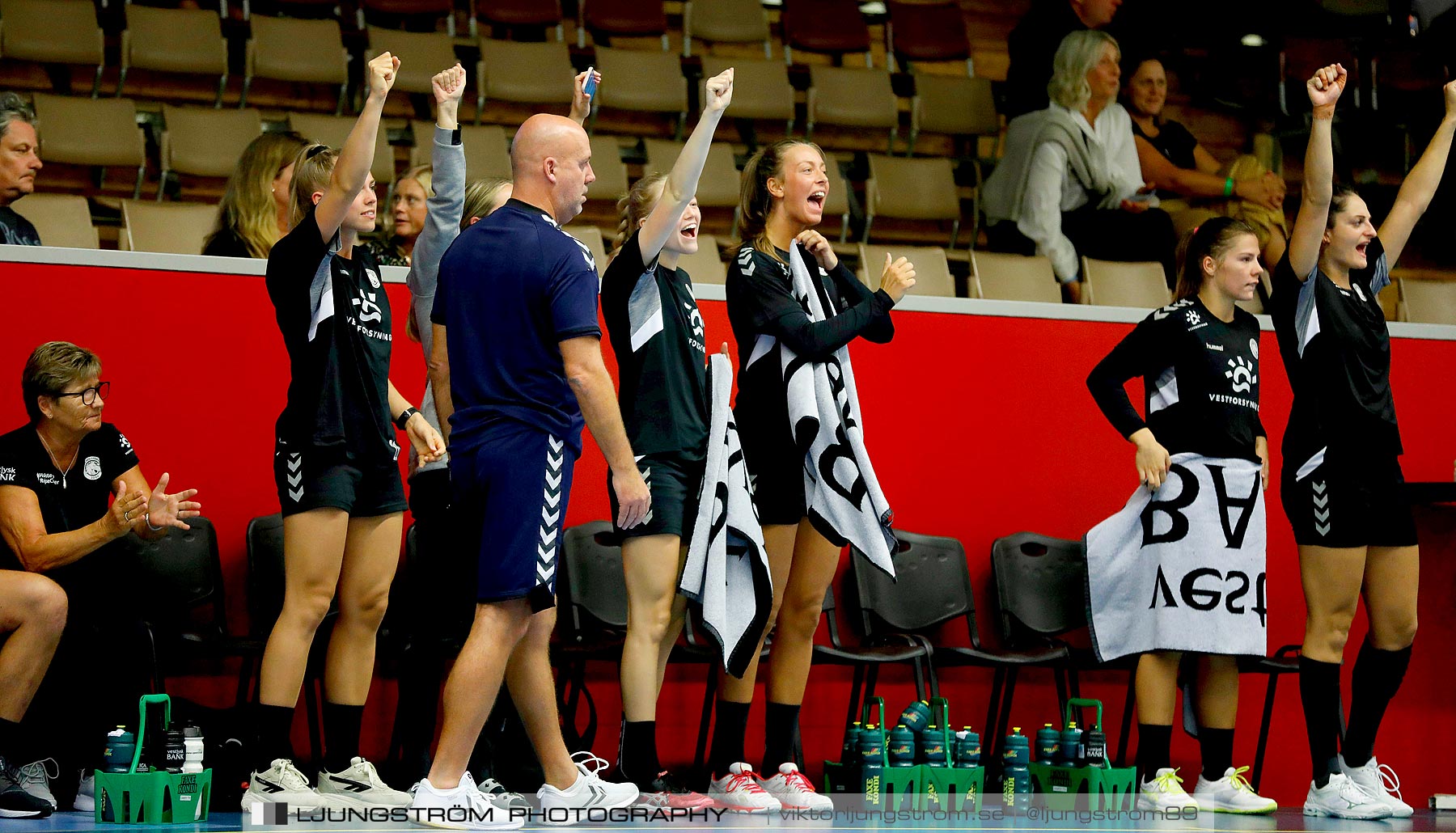 Annliz Cup DHC TTH Holstebro-Skuru IK 18-18,dam,Skövde Idrottshall,Skövde,Sverige,Handboll,,2019,224840