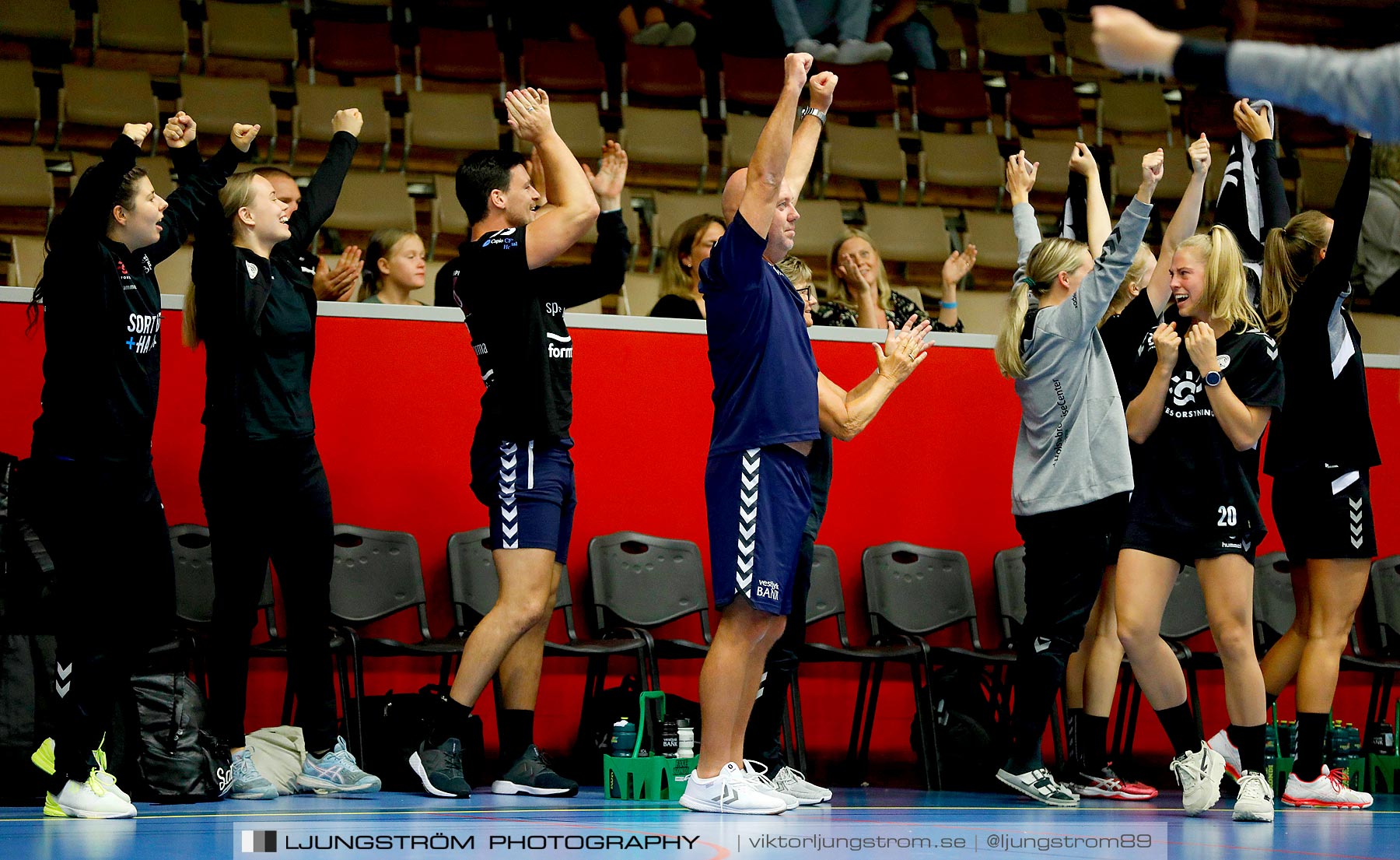 Annliz Cup DHC TTH Holstebro-Skuru IK 18-18,dam,Skövde Idrottshall,Skövde,Sverige,Handboll,,2019,224861