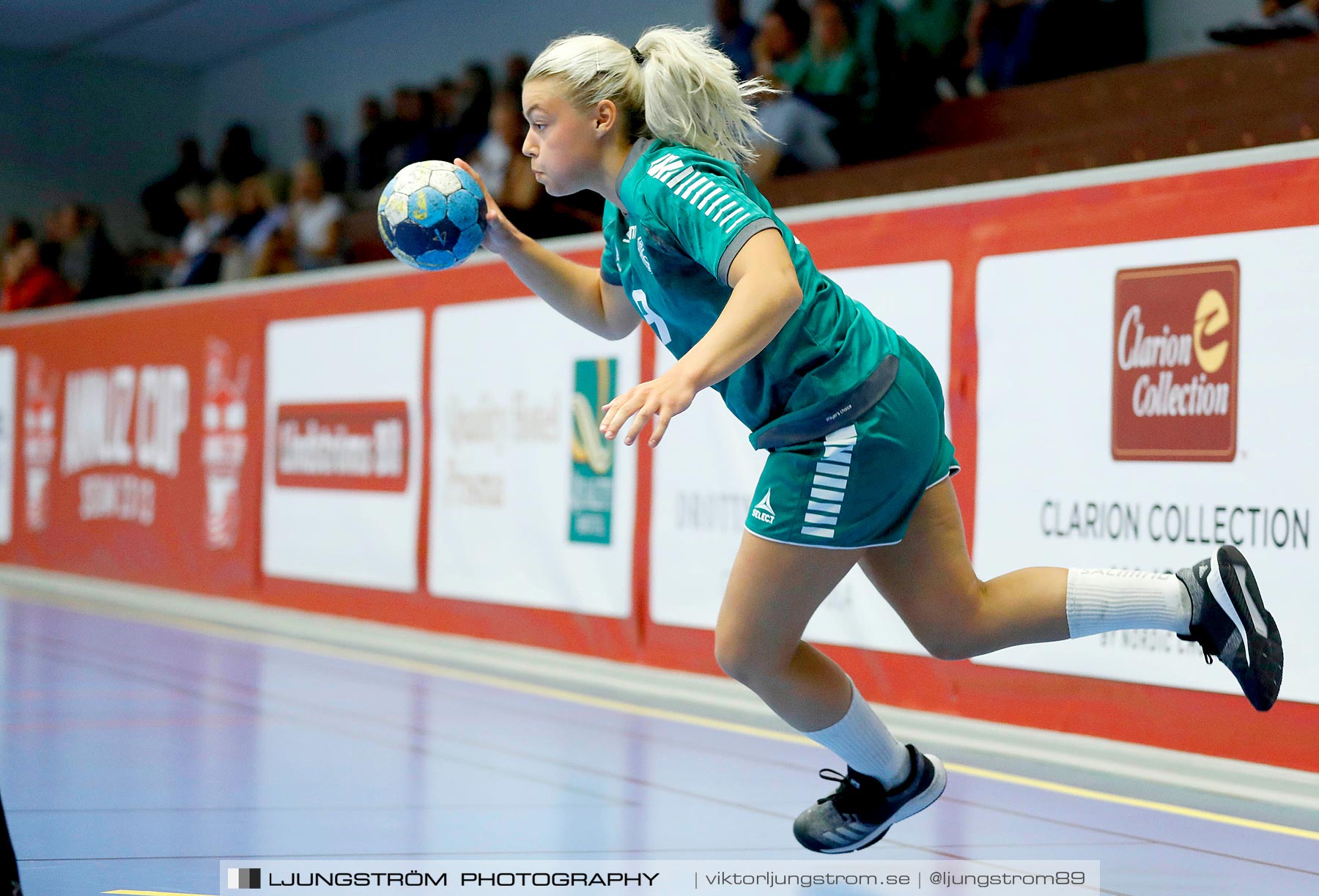 Annliz Cup Ajax København-Skuru IK 27-18,dam,Skövde Idrottshall,Skövde,Sverige,Handboll,,2019,224874