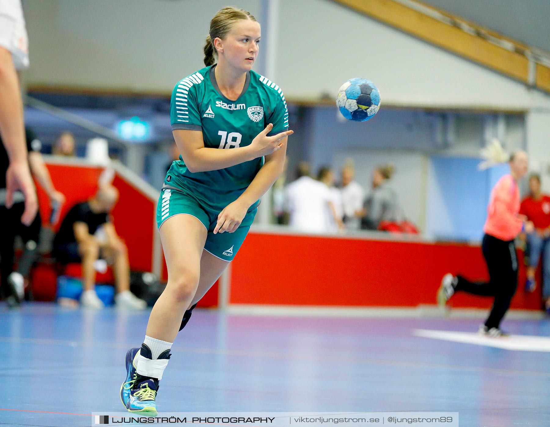 Annliz Cup Ajax København-Skuru IK 27-18,dam,Skövde Idrottshall,Skövde,Sverige,Handboll,,2019,224888