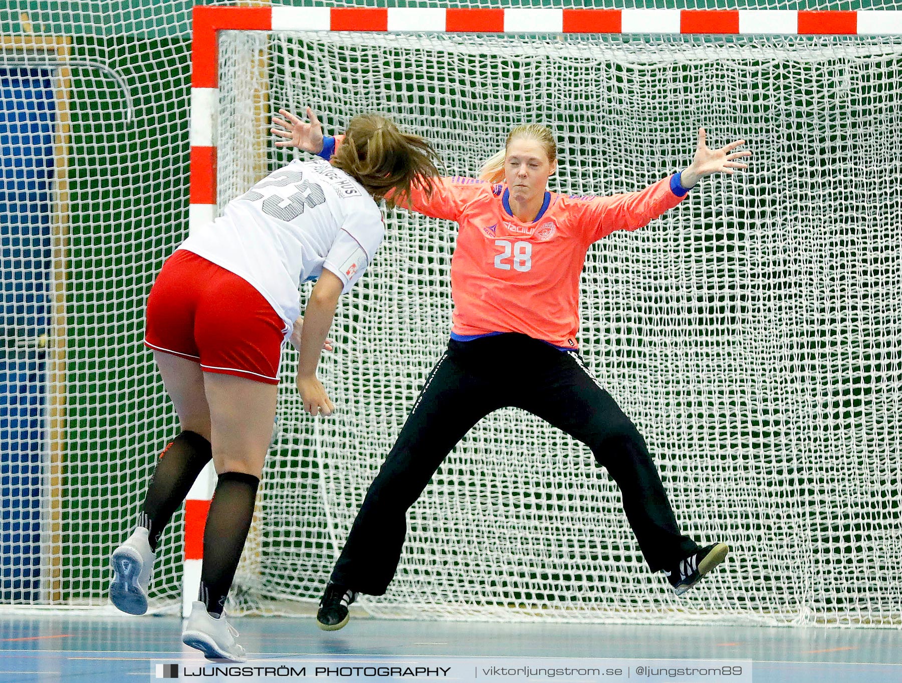 Annliz Cup Ajax København-Skuru IK 27-18,dam,Skövde Idrottshall,Skövde,Sverige,Handboll,,2019,224901