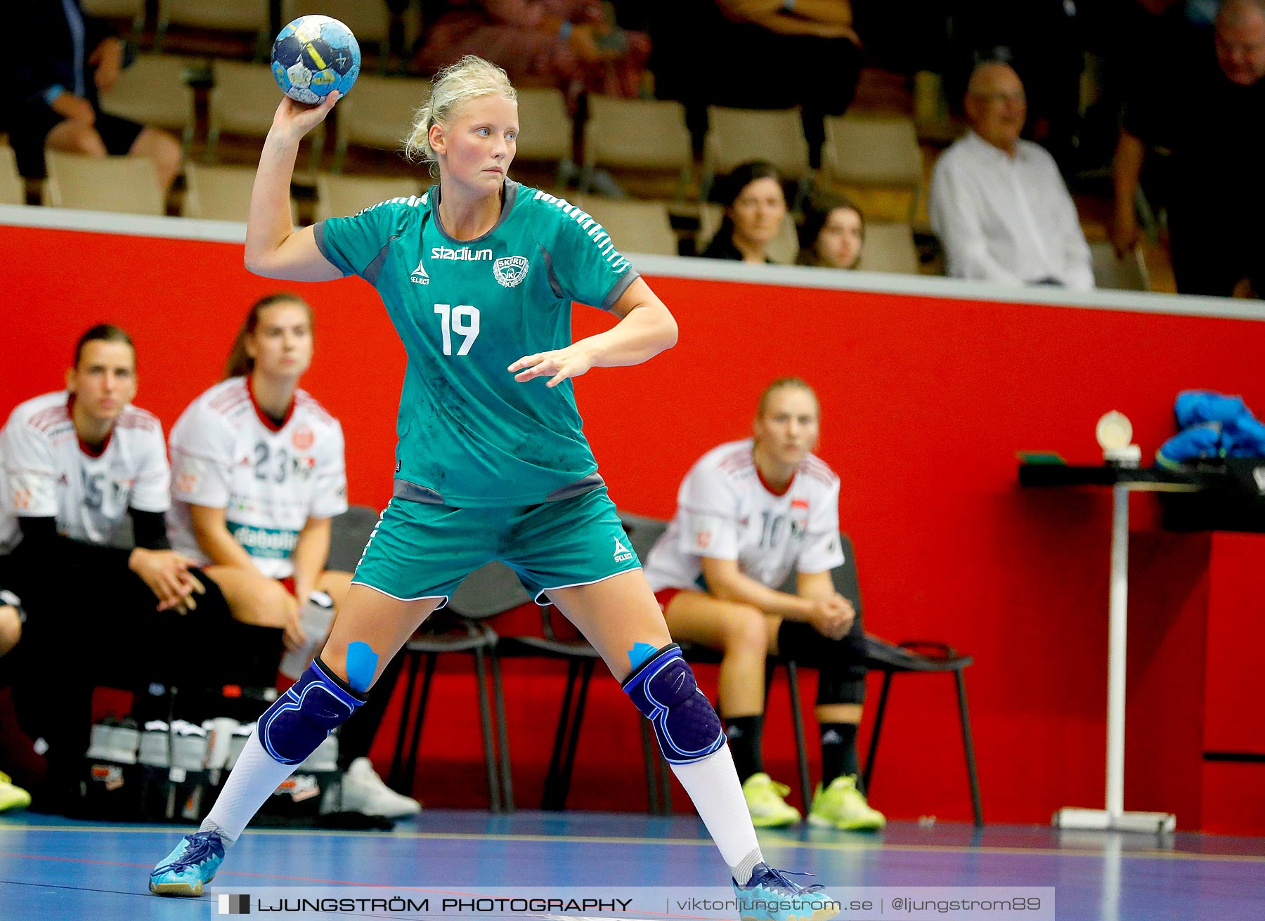 Annliz Cup Ajax København-Skuru IK 27-18,dam,Skövde Idrottshall,Skövde,Sverige,Handboll,,2019,224911