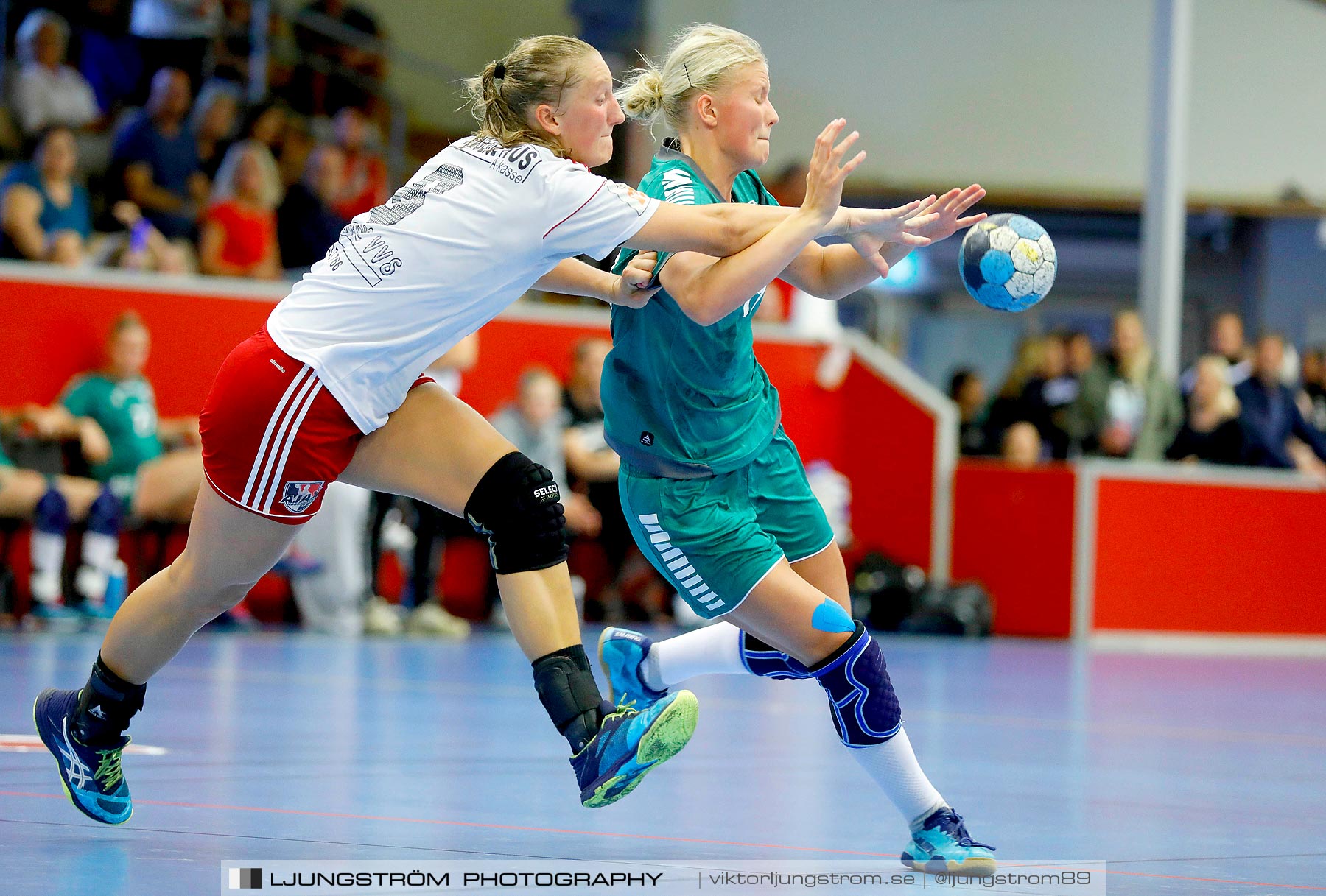 Annliz Cup Ajax København-Skuru IK 27-18,dam,Skövde Idrottshall,Skövde,Sverige,Handboll,,2019,224913