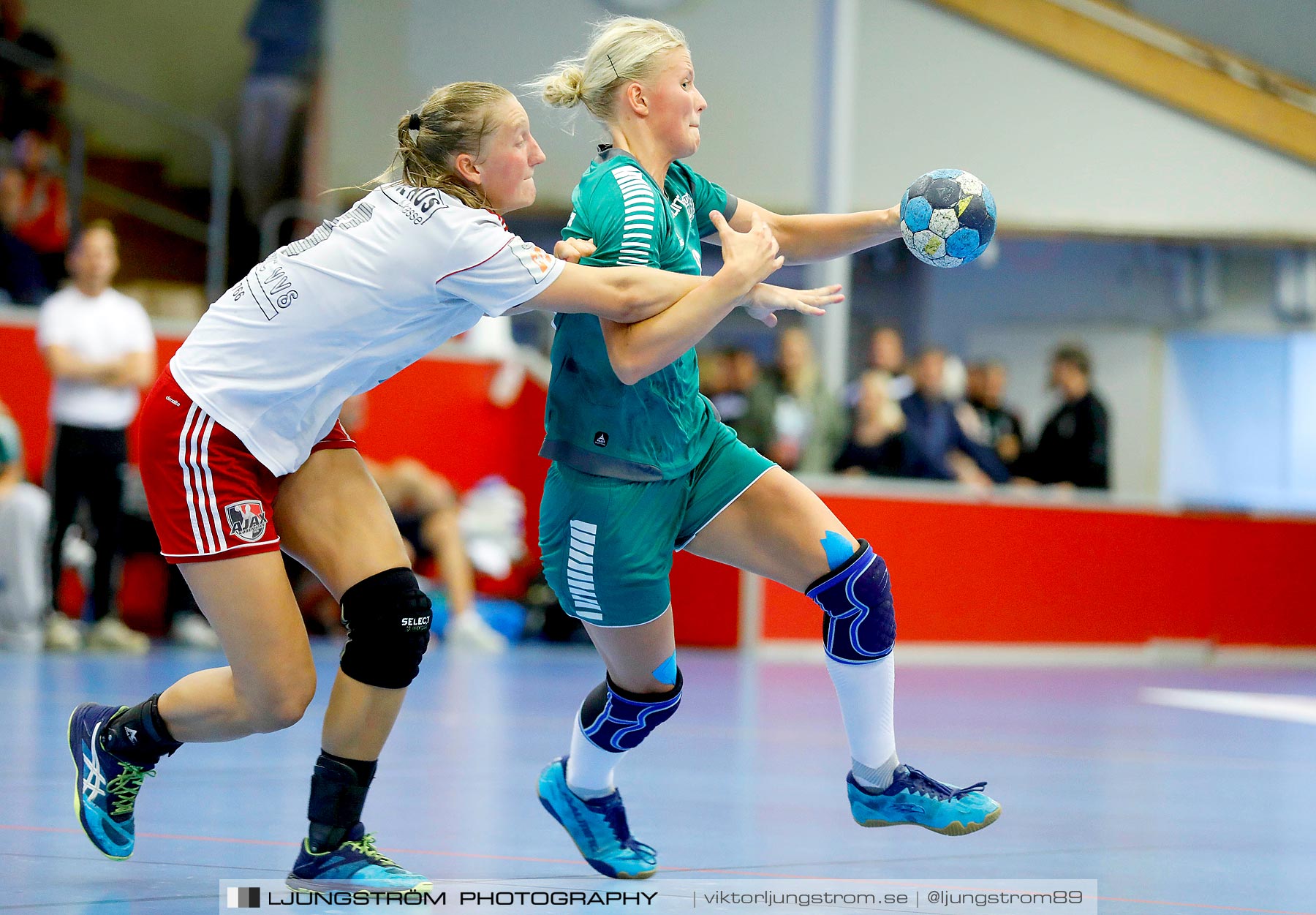 Annliz Cup Ajax København-Skuru IK 27-18,dam,Skövde Idrottshall,Skövde,Sverige,Handboll,,2019,224914