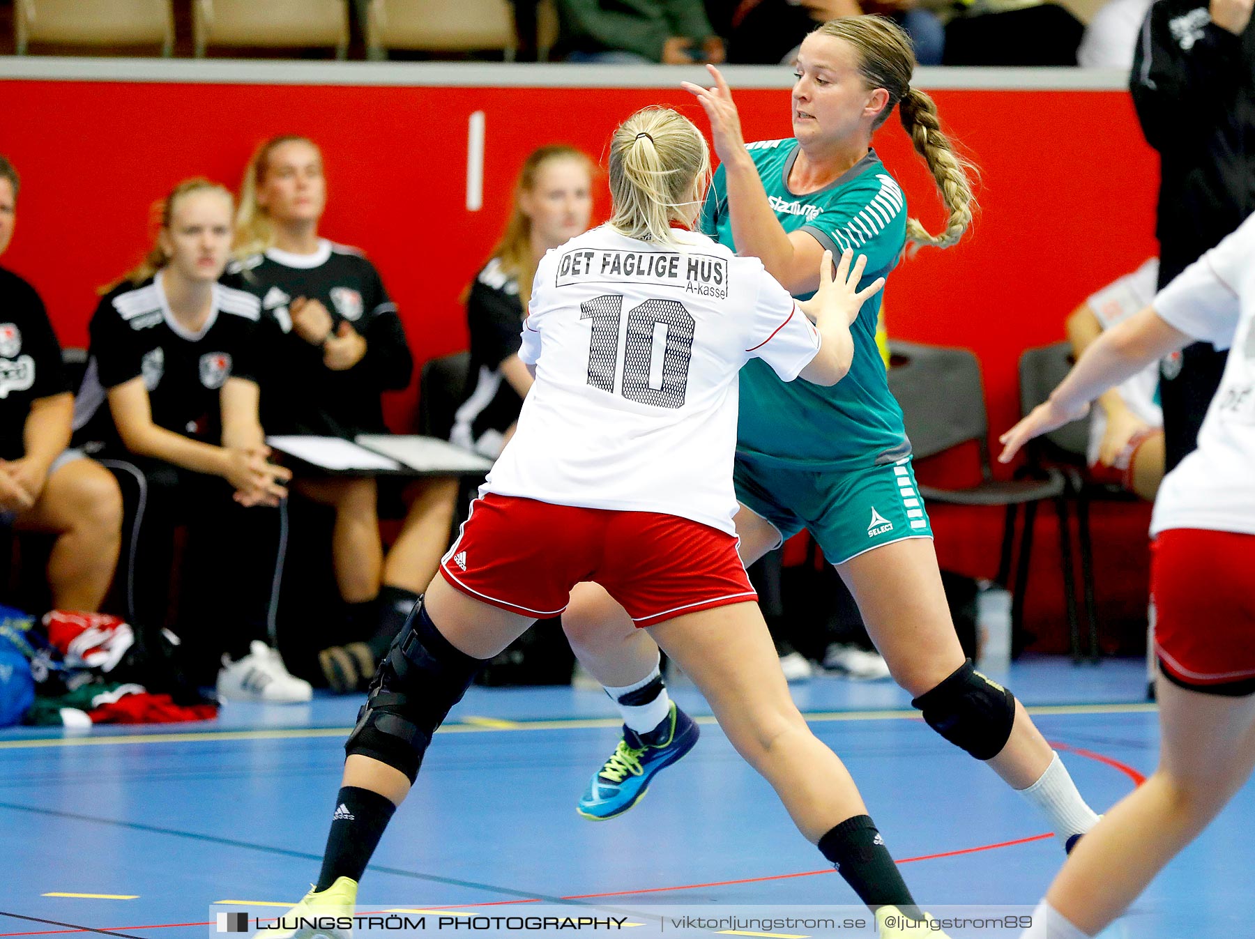 Annliz Cup Ajax København-Skuru IK 27-18,dam,Skövde Idrottshall,Skövde,Sverige,Handboll,,2019,224925