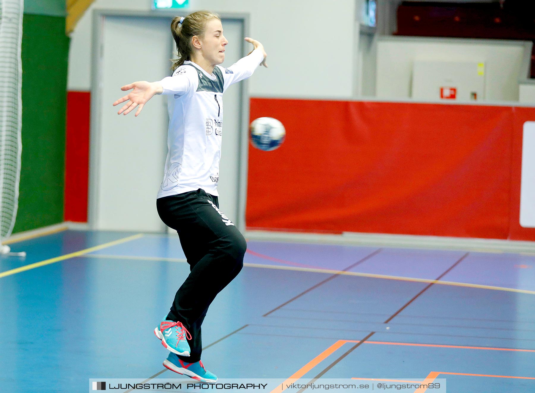 Annliz Cup FINAL CSM București-TTH Holstebro 21-23,dam,Skövde Idrottshall,Skövde,Sverige,Handboll,,2019,225638