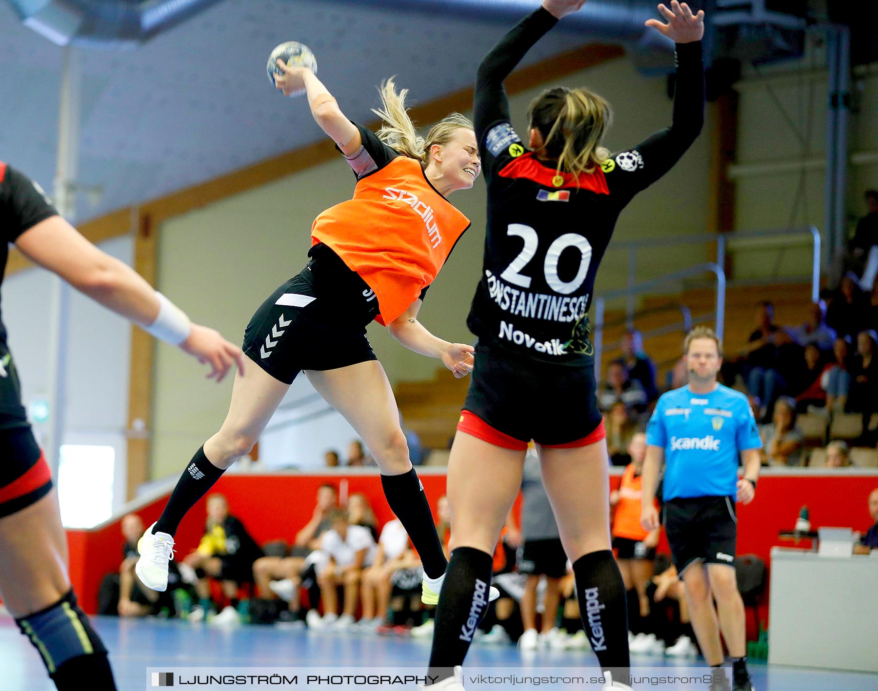 Annliz Cup FINAL CSM București-TTH Holstebro 21-23,dam,Skövde Idrottshall,Skövde,Sverige,Handboll,,2019,225664