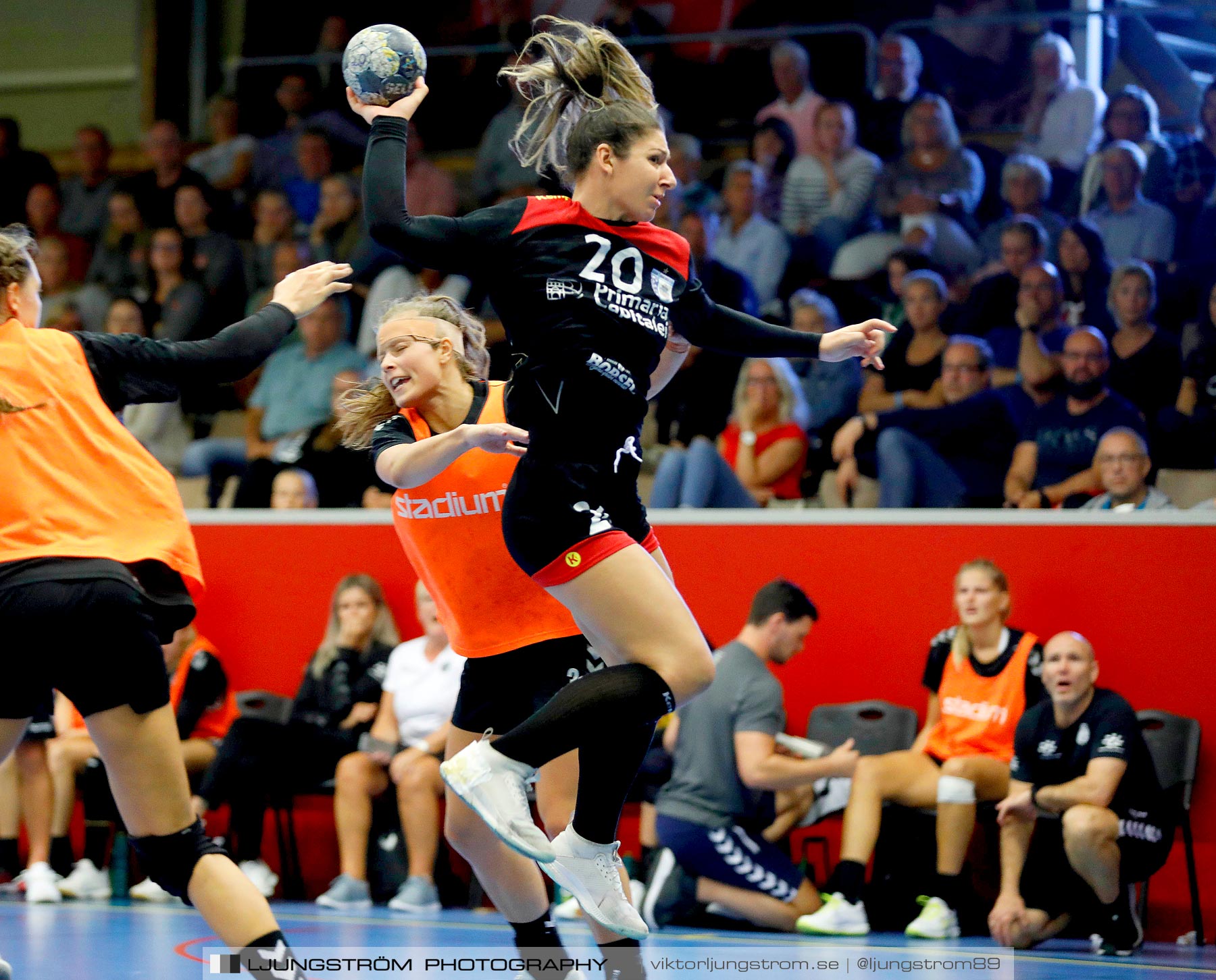 Annliz Cup FINAL CSM București-TTH Holstebro 21-23,dam,Skövde Idrottshall,Skövde,Sverige,Handboll,,2019,225689