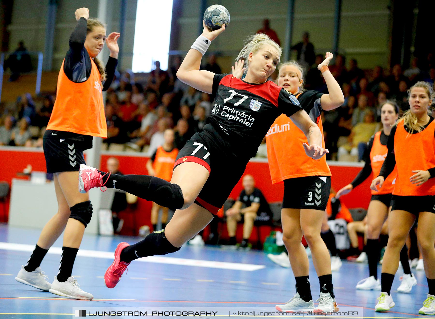 Annliz Cup FINAL CSM București-TTH Holstebro 21-23,dam,Skövde Idrottshall,Skövde,Sverige,Handboll,,2019,225700