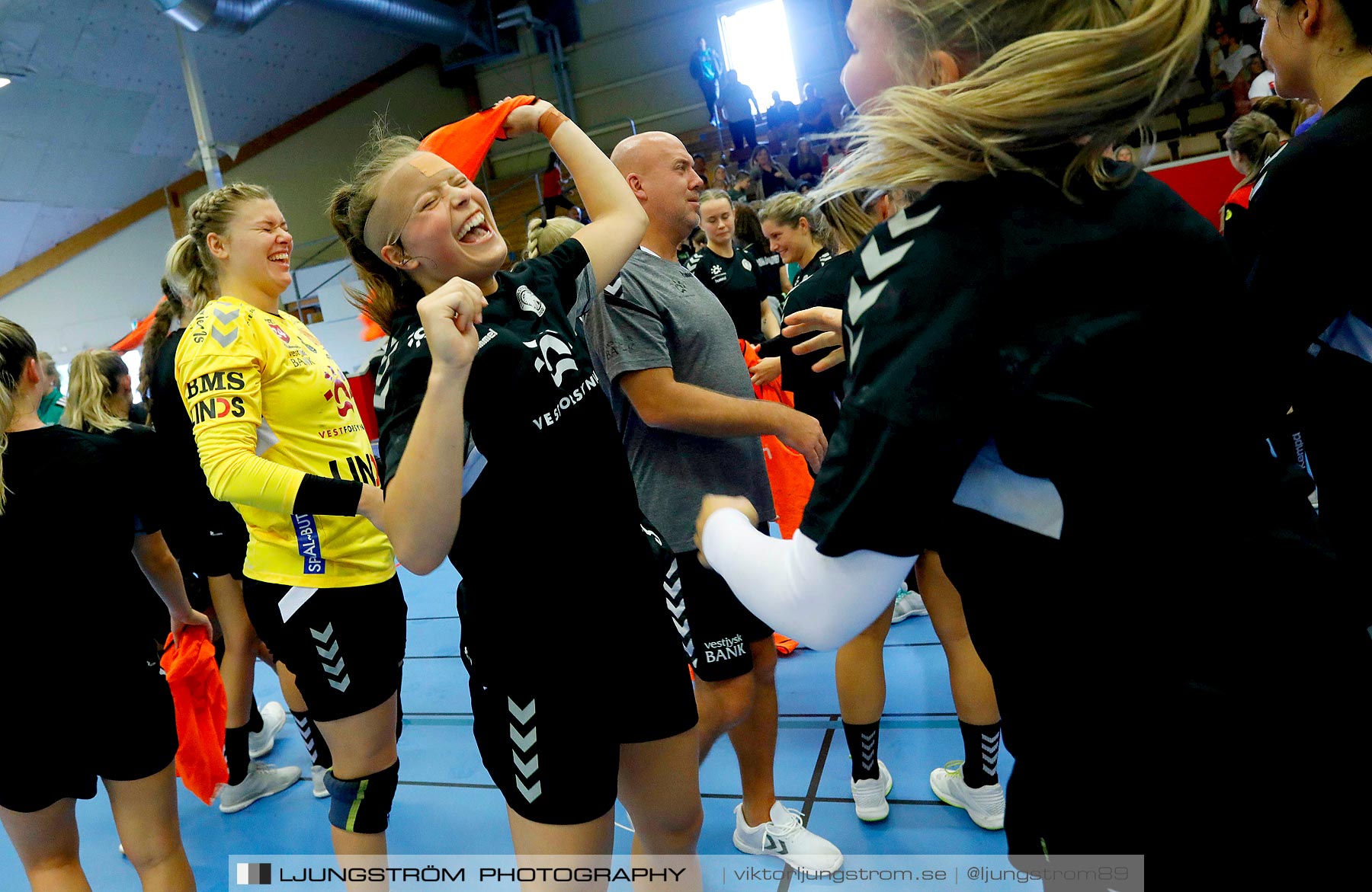 Annliz Cup FINAL CSM București-TTH Holstebro 21-23,dam,Skövde Idrottshall,Skövde,Sverige,Handboll,,2019,225733