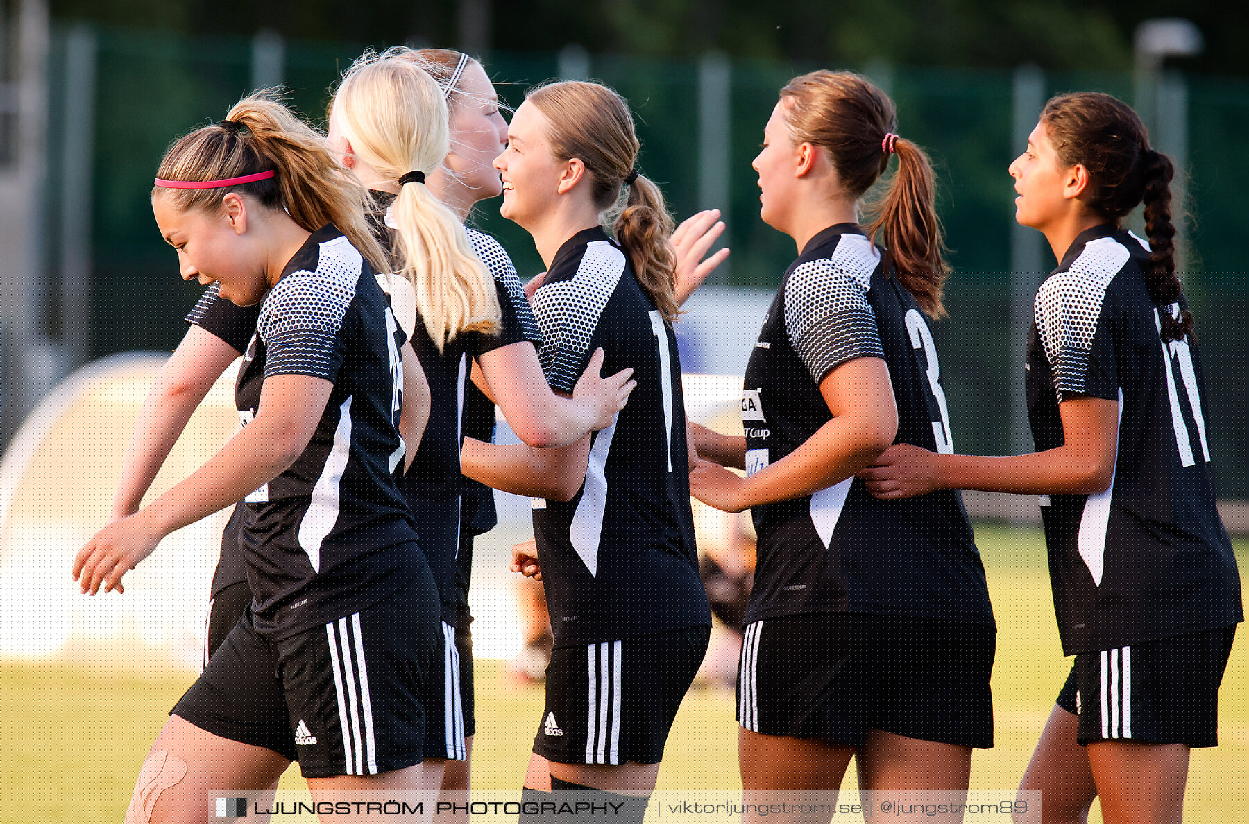 Skövde KIK-Rackeby/Kållandsö 6-0,dam,Lillegårdens IP,Skövde,Sverige,Fotboll,,2022,286489