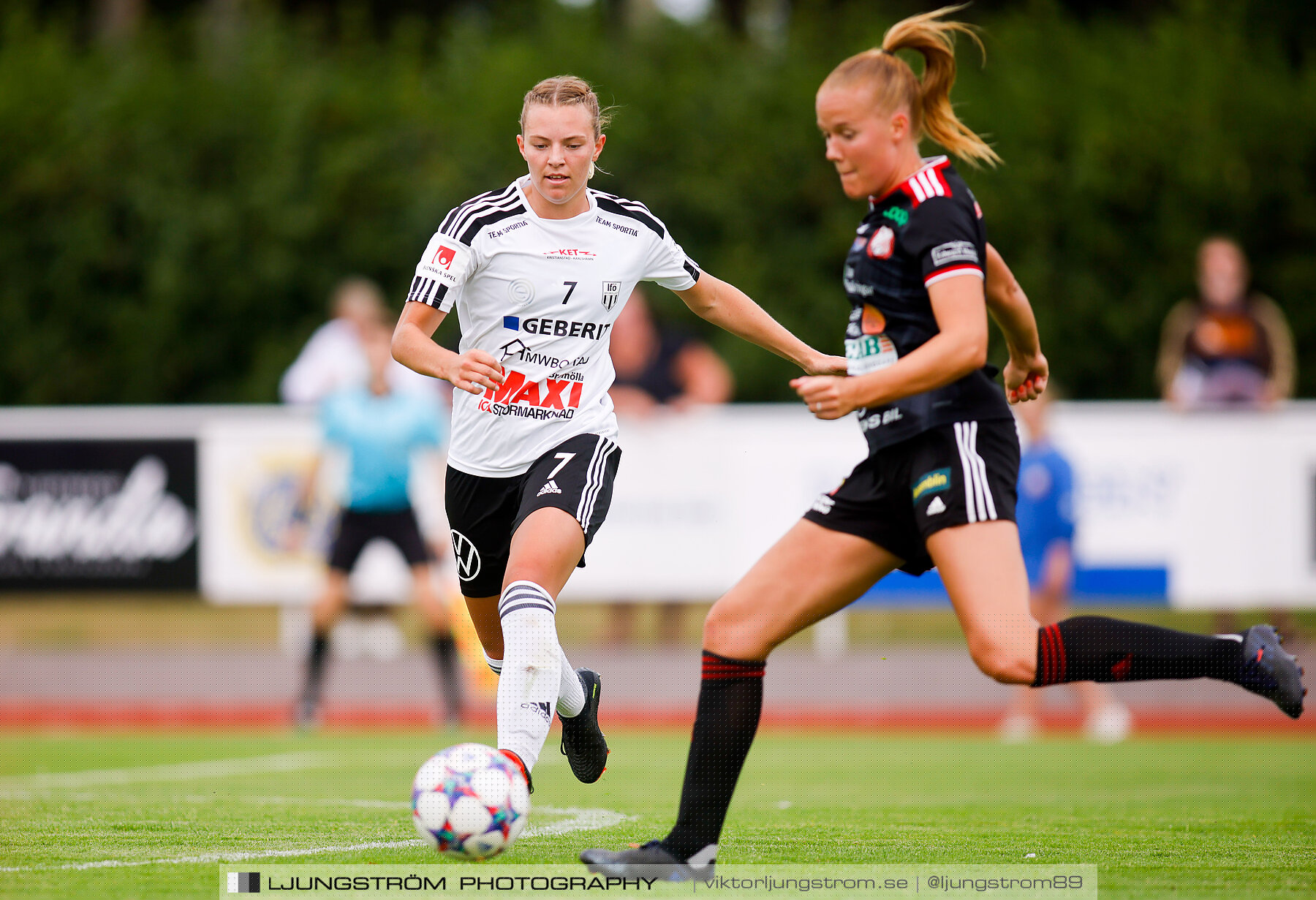 Lidköpings FK-Ifö Bromölla IF 4-1,dam,Framnäs IP,Lidköping,Sverige,Fotboll,,2022,286597