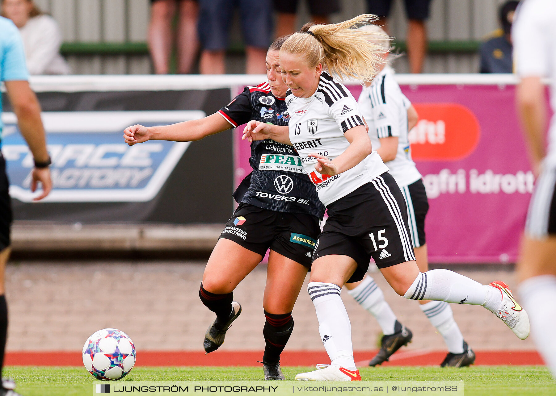 Lidköpings FK-Ifö Bromölla IF 4-1,dam,Framnäs IP,Lidköping,Sverige,Fotboll,,2022,286700