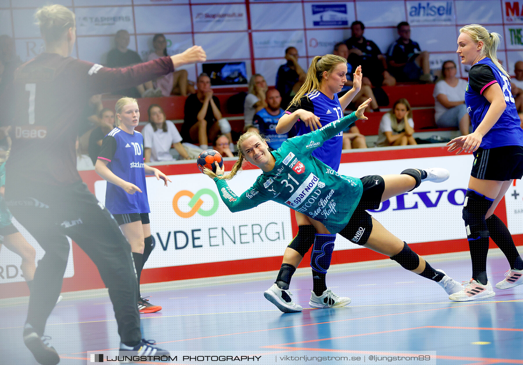 Annliz Cup Superelit Viborg HK-IK Sävehof 27-34,dam,Skövde Idrottshall,Skövde,Sverige,Handboll,,2022,289555