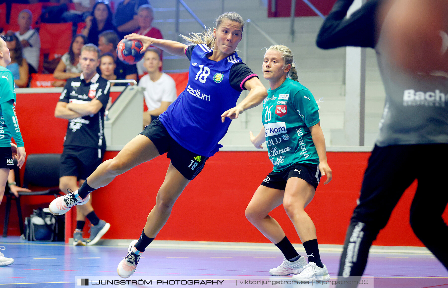 Annliz Cup Superelit Viborg HK-IK Sävehof 27-34,dam,Skövde Idrottshall,Skövde,Sverige,Handboll,,2022,289602