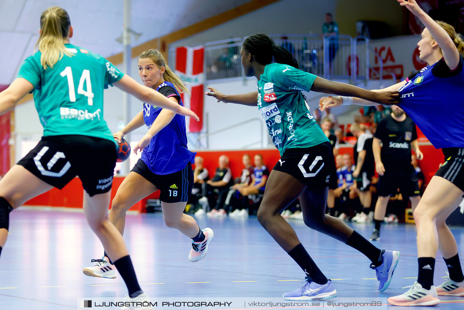 Annliz Cup Superelit Viborg HK-IK Sävehof 27-34,dam,Skövde Idrottshall,Skövde,Sverige,Handboll,,2022,289617