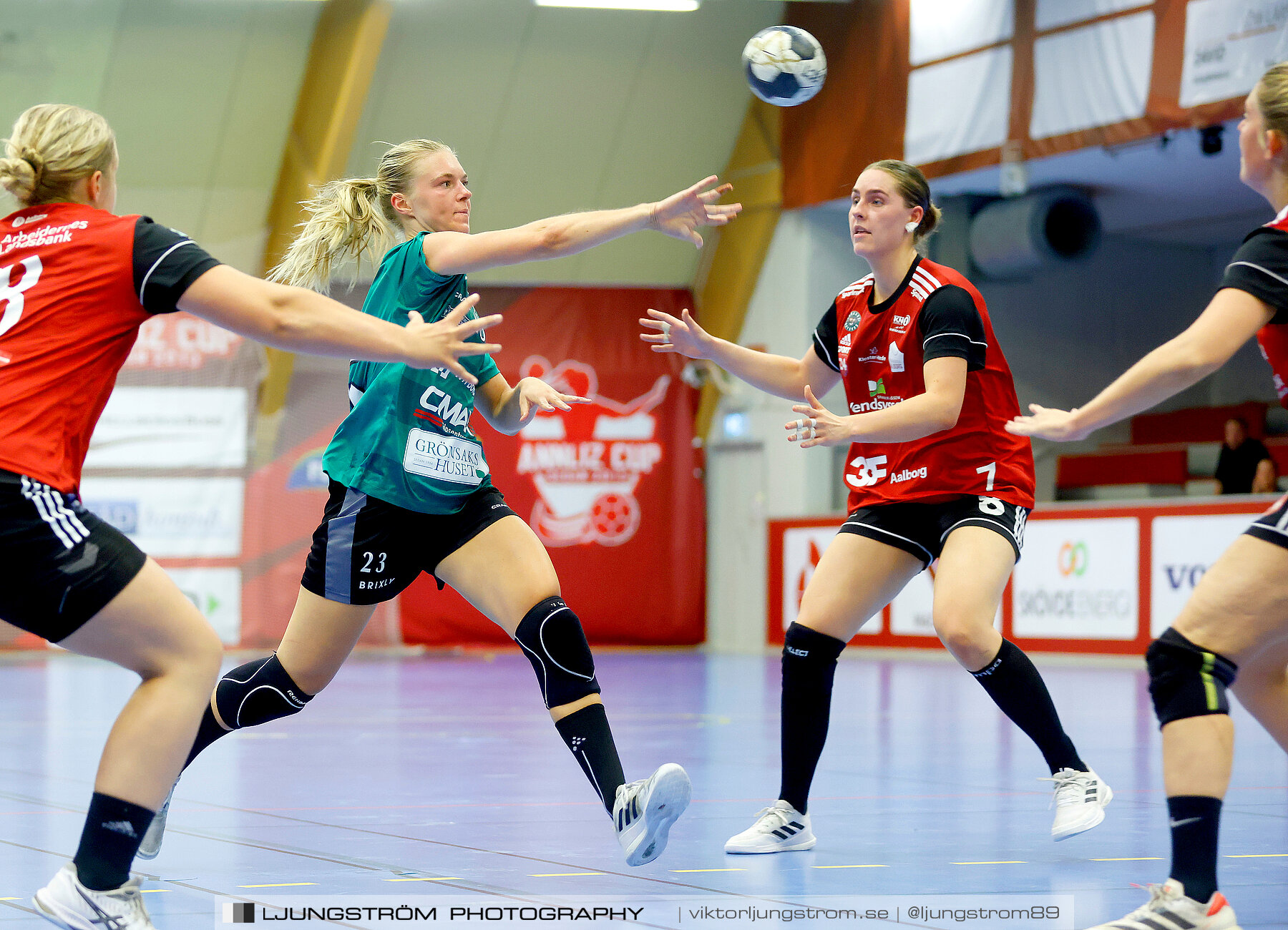 Annliz Cup Superelit EH Aalborg-Önnereds HK 16-33,dam,Skövde Idrottshall,Skövde,Sverige,Handboll,,2022,289979