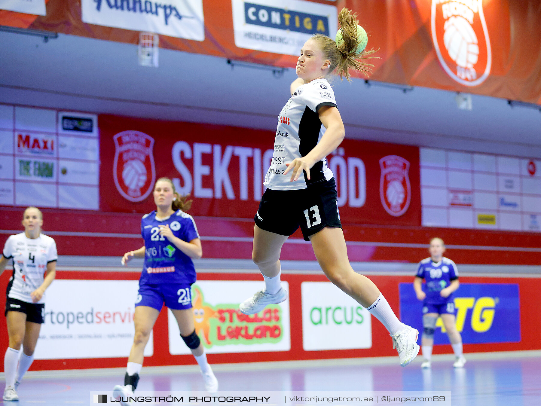 Annliz Cup Superelit VästeråsIrsta HF-Roskilde 33-22,dam,Skövde Idrottshall,Skövde,Sverige,Handboll,,2022,290024