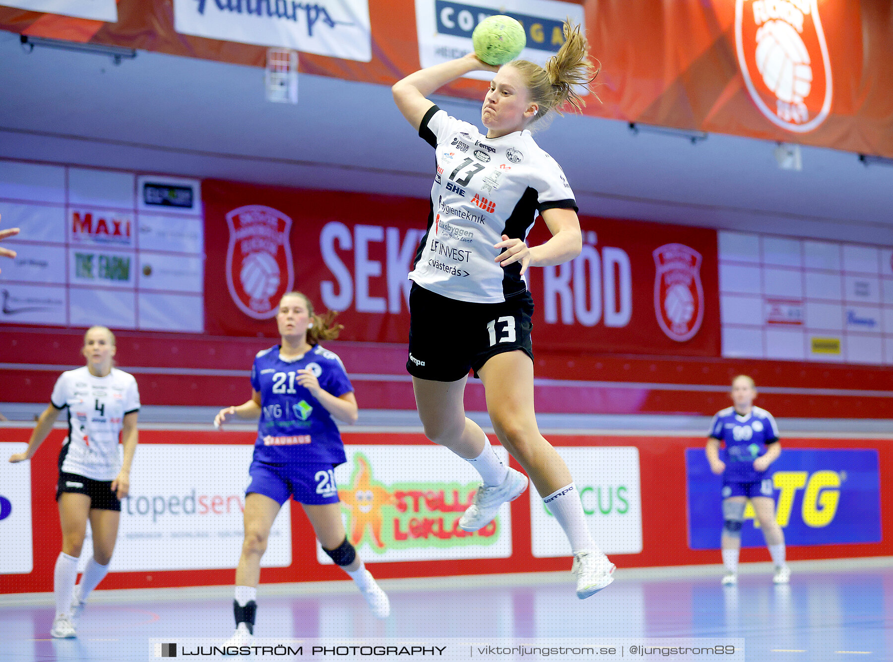 Annliz Cup Superelit VästeråsIrsta HF-Roskilde 33-22,dam,Skövde Idrottshall,Skövde,Sverige,Handboll,,2022,290025