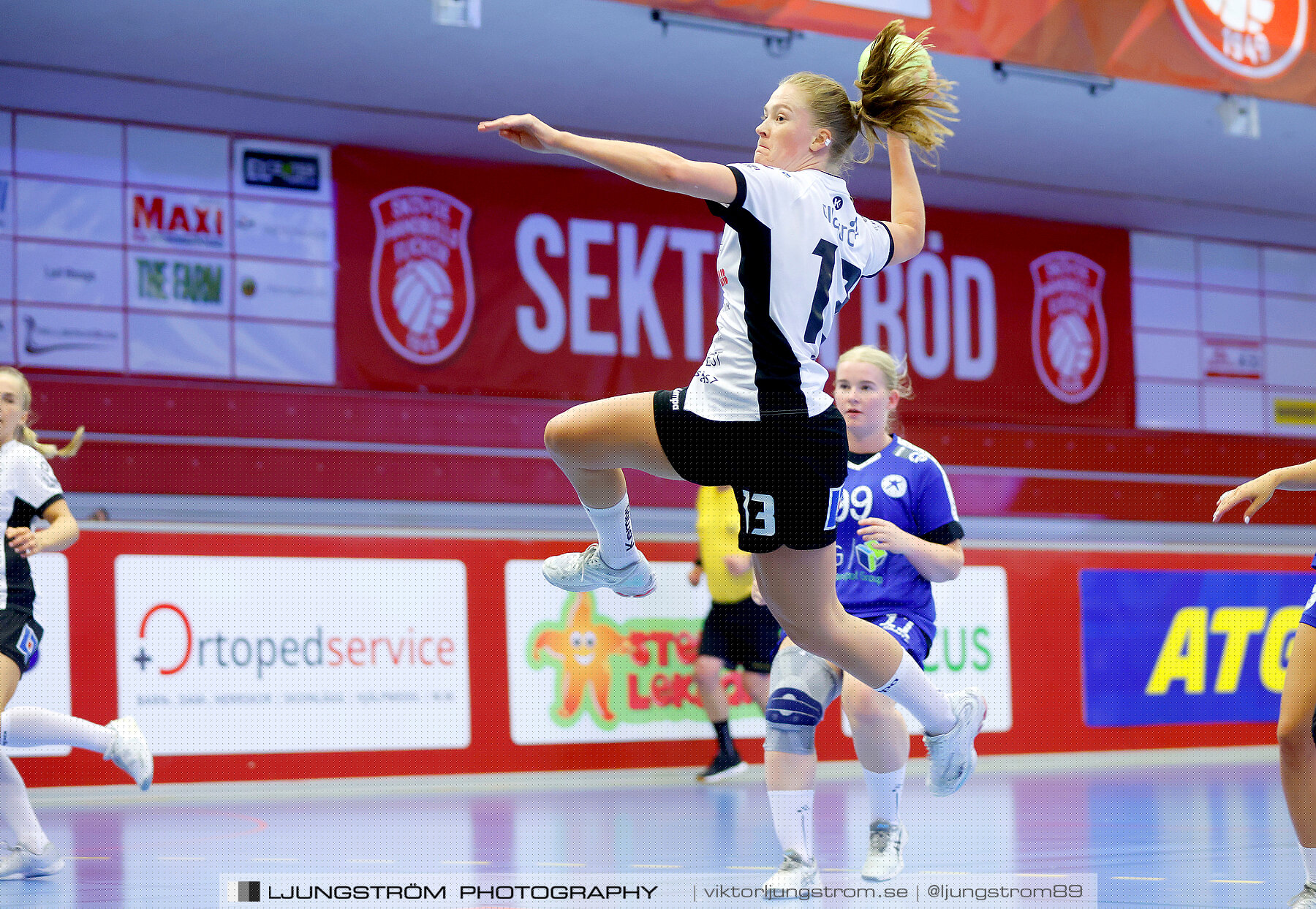Annliz Cup Superelit VästeråsIrsta HF-Roskilde 33-22,dam,Skövde Idrottshall,Skövde,Sverige,Handboll,,2022,290046