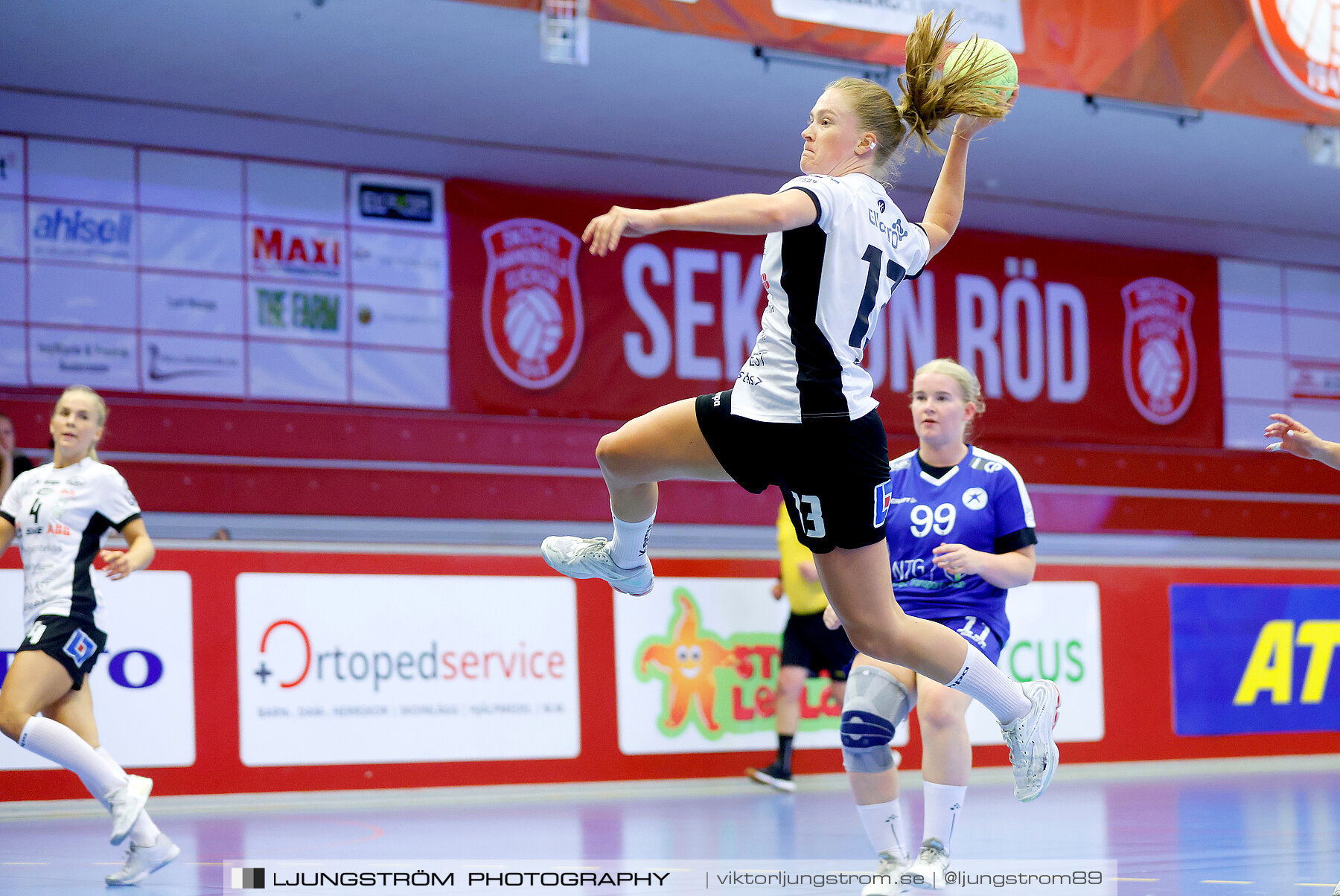 Annliz Cup Superelit VästeråsIrsta HF-Roskilde 33-22,dam,Skövde Idrottshall,Skövde,Sverige,Handboll,,2022,290047