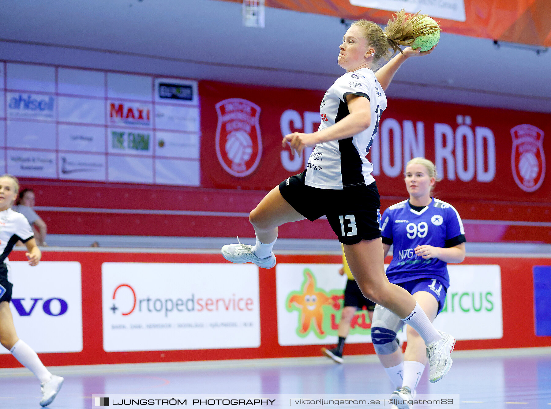 Annliz Cup Superelit VästeråsIrsta HF-Roskilde 33-22,dam,Skövde Idrottshall,Skövde,Sverige,Handboll,,2022,290048