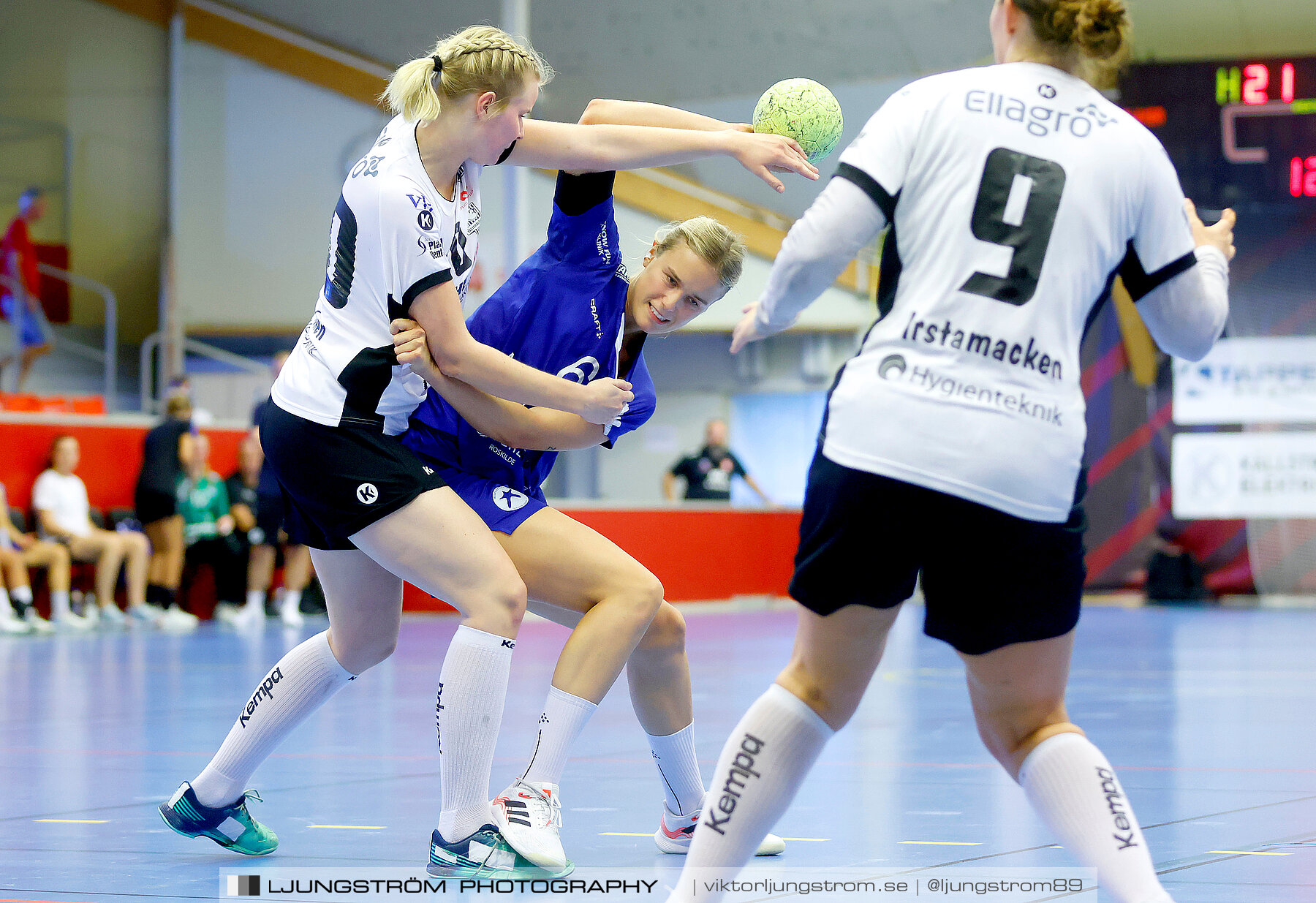 Annliz Cup Superelit VästeråsIrsta HF-Roskilde 33-22,dam,Skövde Idrottshall,Skövde,Sverige,Handboll,,2022,290090