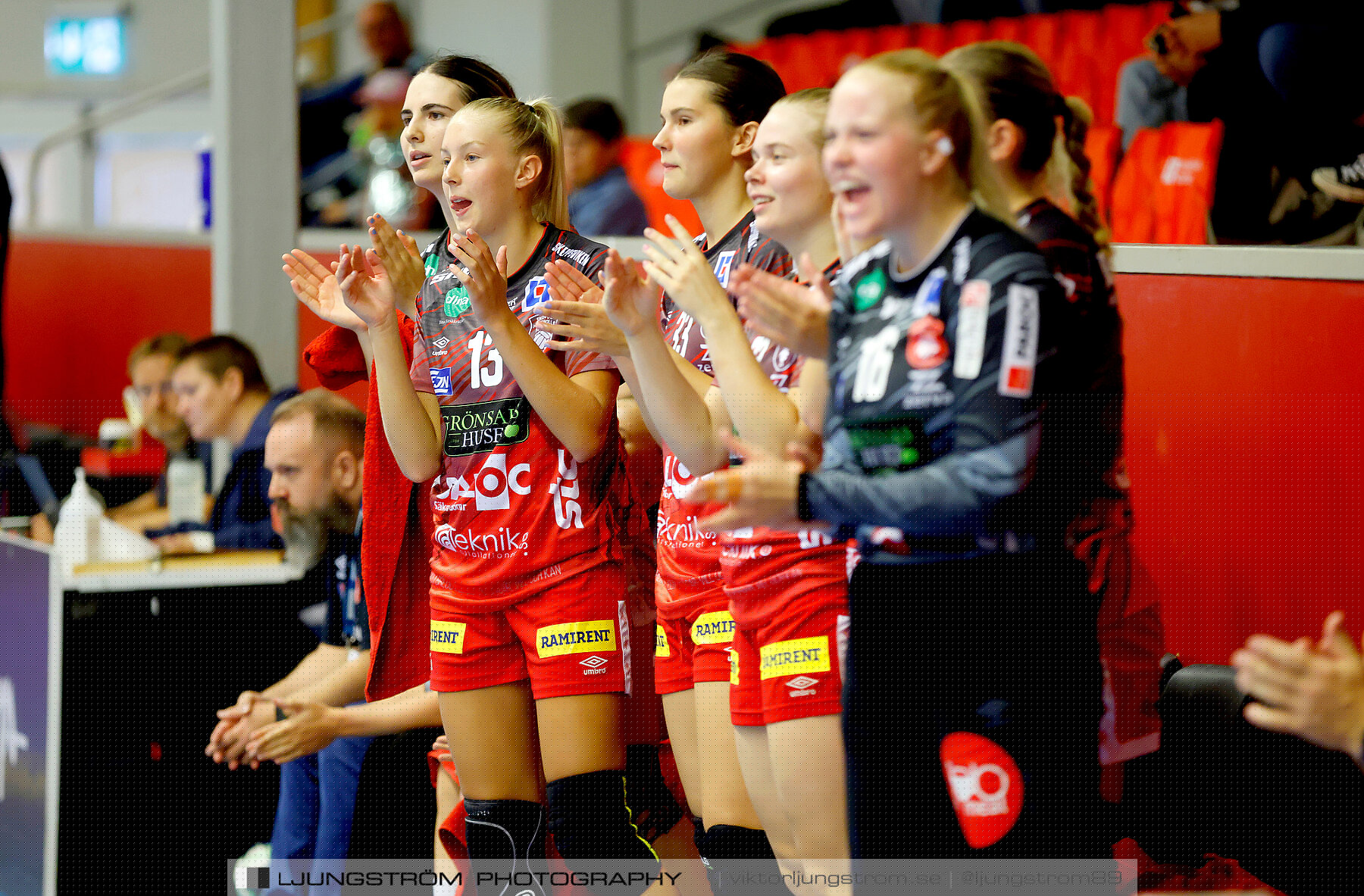 ATG Svenska Cupen Skövde HF-VästeråsIrsta HF 28-30,dam,Skövde Idrottshall,Skövde,Sverige,Handboll,,2022,290170