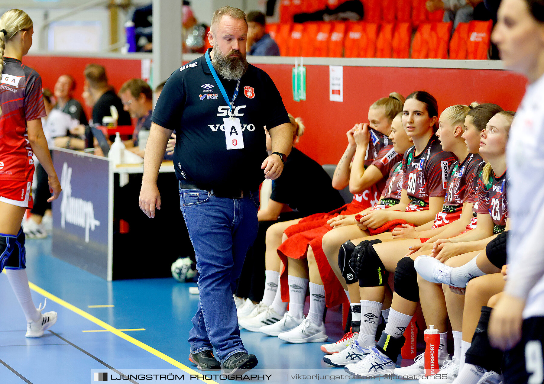 ATG Svenska Cupen Skövde HF-VästeråsIrsta HF 28-30,dam,Skövde Idrottshall,Skövde,Sverige,Handboll,,2022,290175