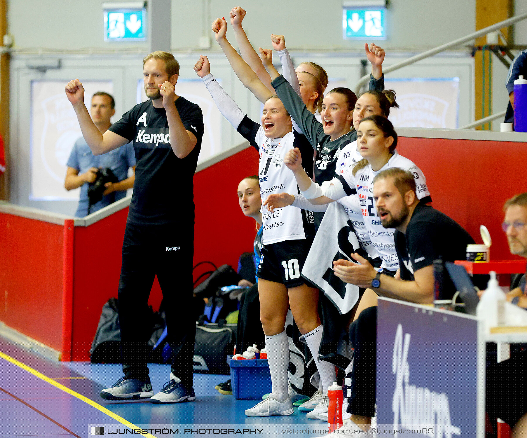 ATG Svenska Cupen Skövde HF-VästeråsIrsta HF 28-30,dam,Skövde Idrottshall,Skövde,Sverige,Handboll,,2022,290178