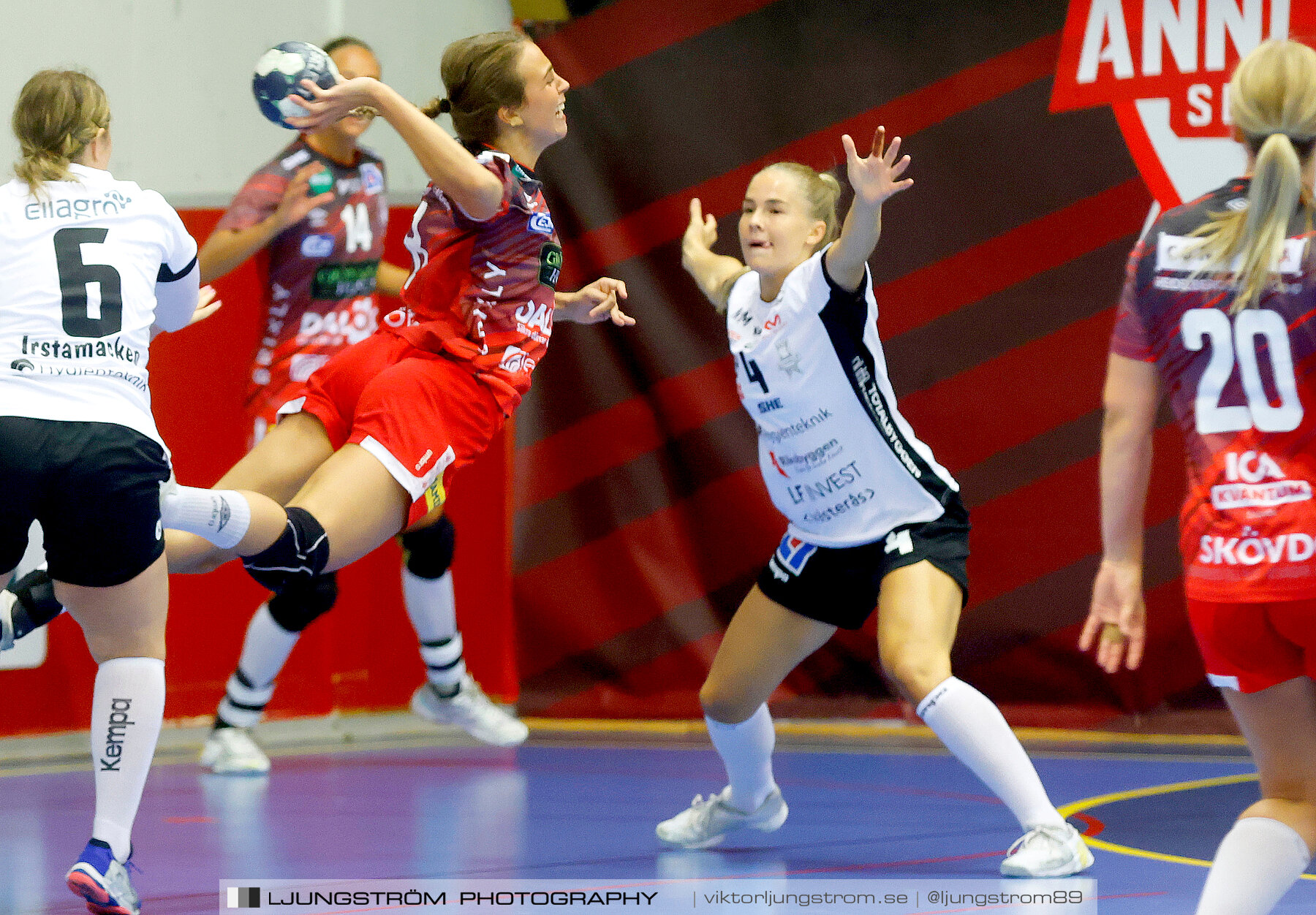 ATG Svenska Cupen Skövde HF-VästeråsIrsta HF 28-30,dam,Skövde Idrottshall,Skövde,Sverige,Handboll,,2022,290188