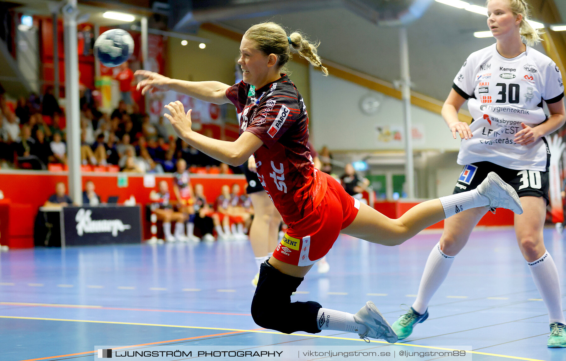 ATG Svenska Cupen Skövde HF-VästeråsIrsta HF 28-30,dam,Skövde Idrottshall,Skövde,Sverige,Handboll,,2022,290244