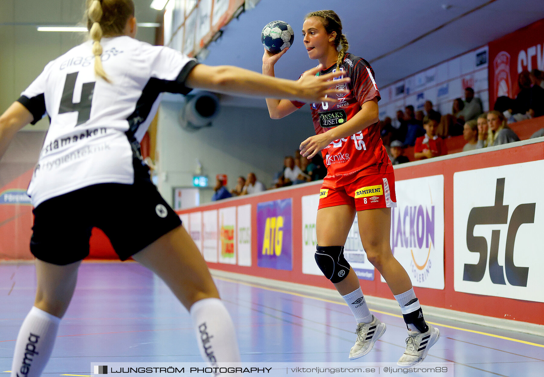 ATG Svenska Cupen Skövde HF-VästeråsIrsta HF 28-30,dam,Skövde Idrottshall,Skövde,Sverige,Handboll,,2022,290247