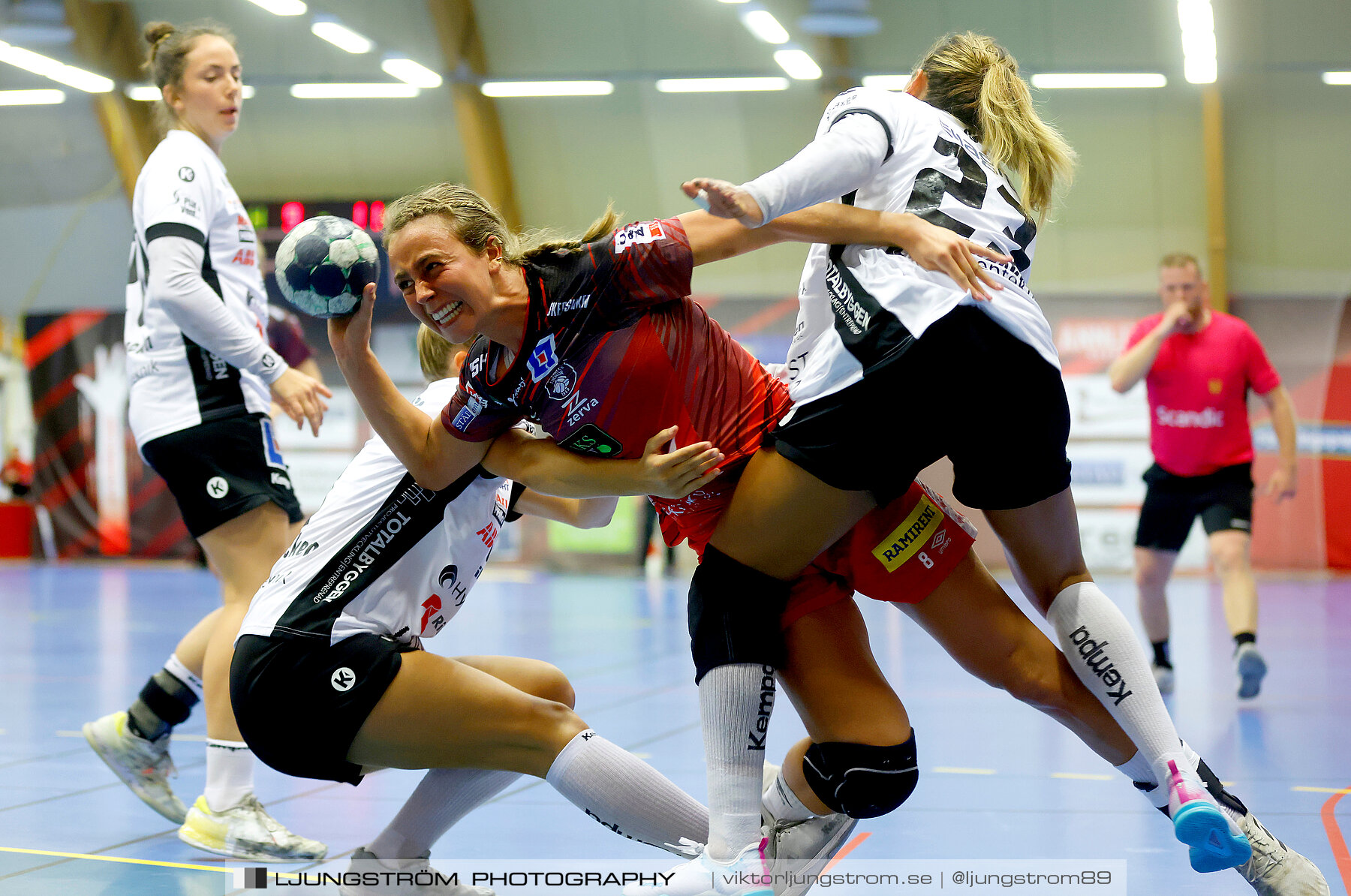 ATG Svenska Cupen Skövde HF-VästeråsIrsta HF 28-30,dam,Skövde Idrottshall,Skövde,Sverige,Handboll,,2022,290255