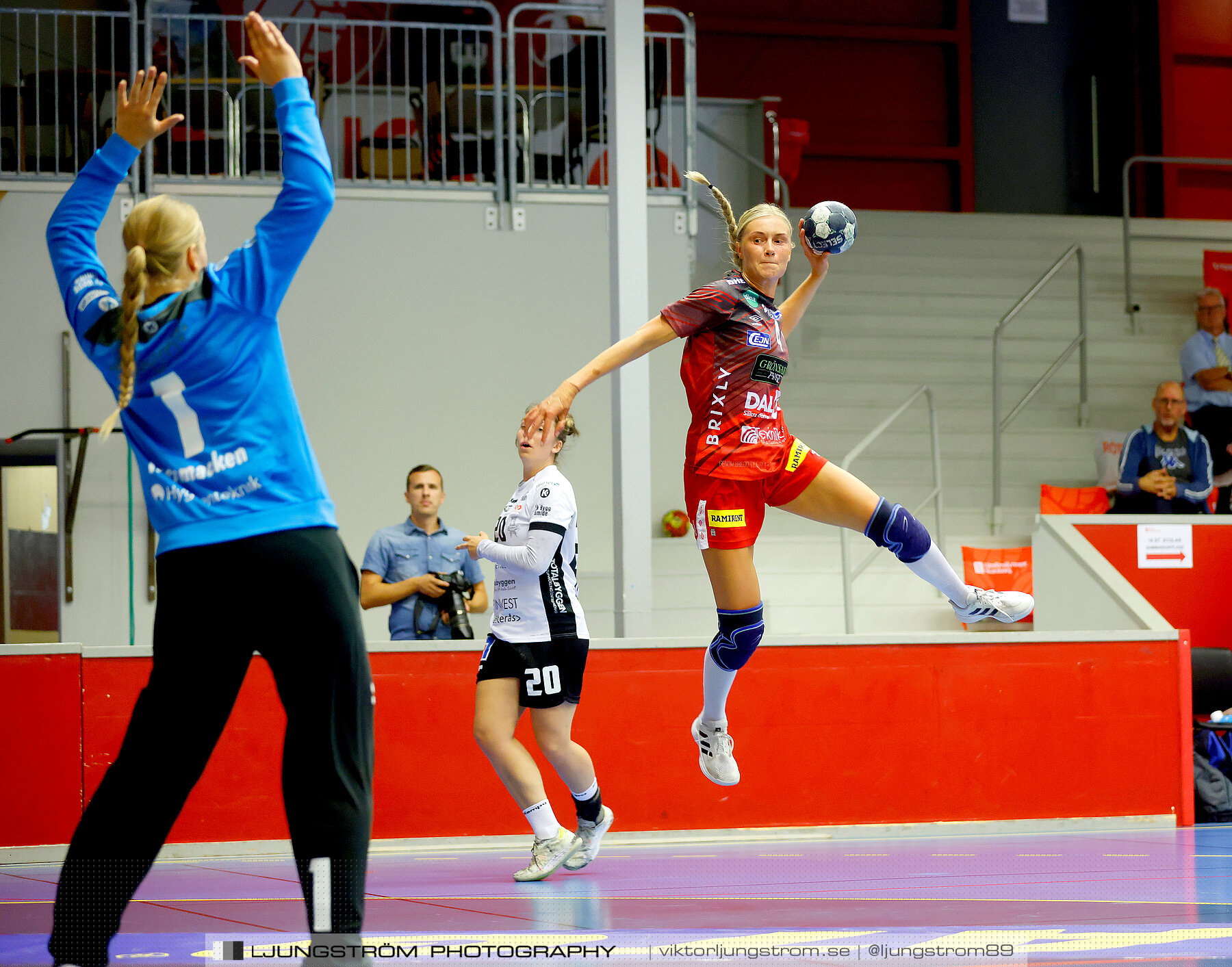 ATG Svenska Cupen Skövde HF-VästeråsIrsta HF 28-30,dam,Skövde Idrottshall,Skövde,Sverige,Handboll,,2022,290264