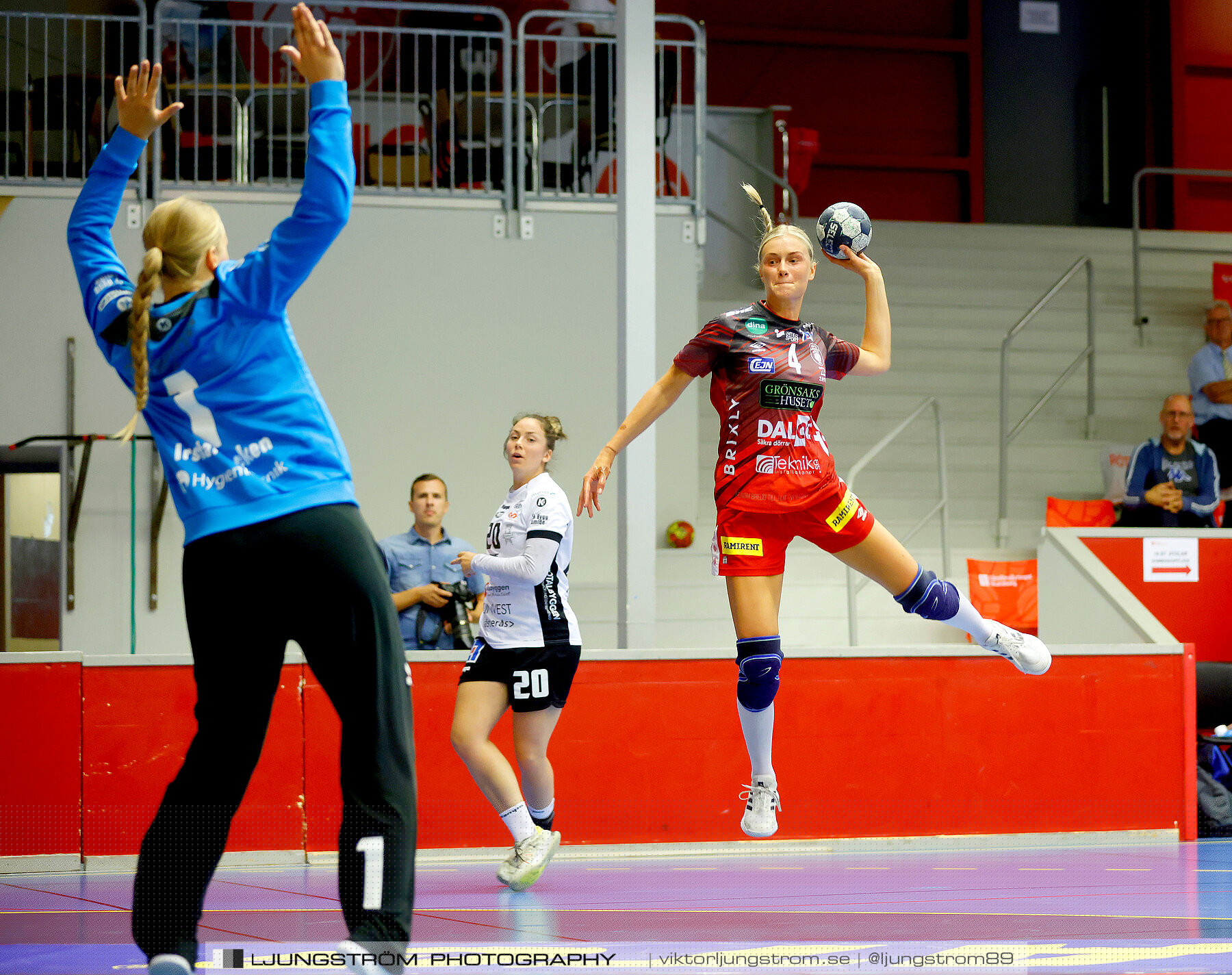 ATG Svenska Cupen Skövde HF-VästeråsIrsta HF 28-30,dam,Skövde Idrottshall,Skövde,Sverige,Handboll,,2022,290265