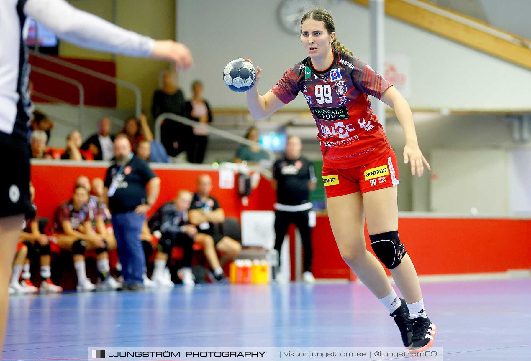 ATG Svenska Cupen Skövde HF-VästeråsIrsta HF 28-30,dam,Skövde Idrottshall,Skövde,Sverige,Handboll,,2022,290297