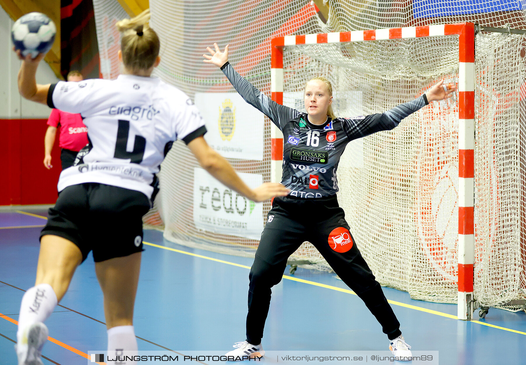 ATG Svenska Cupen Skövde HF-VästeråsIrsta HF 28-30,dam,Skövde Idrottshall,Skövde,Sverige,Handboll,,2022,290325