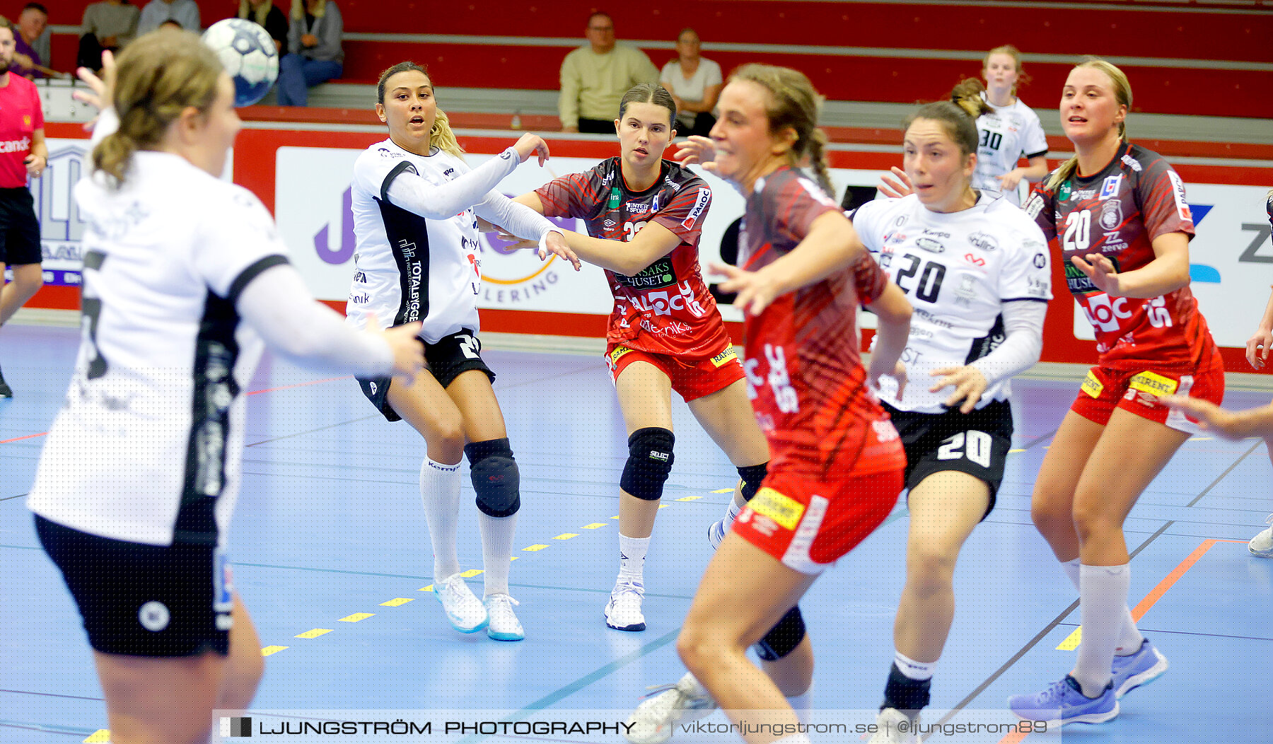 ATG Svenska Cupen Skövde HF-VästeråsIrsta HF 28-30,dam,Skövde Idrottshall,Skövde,Sverige,Handboll,,2022,290344