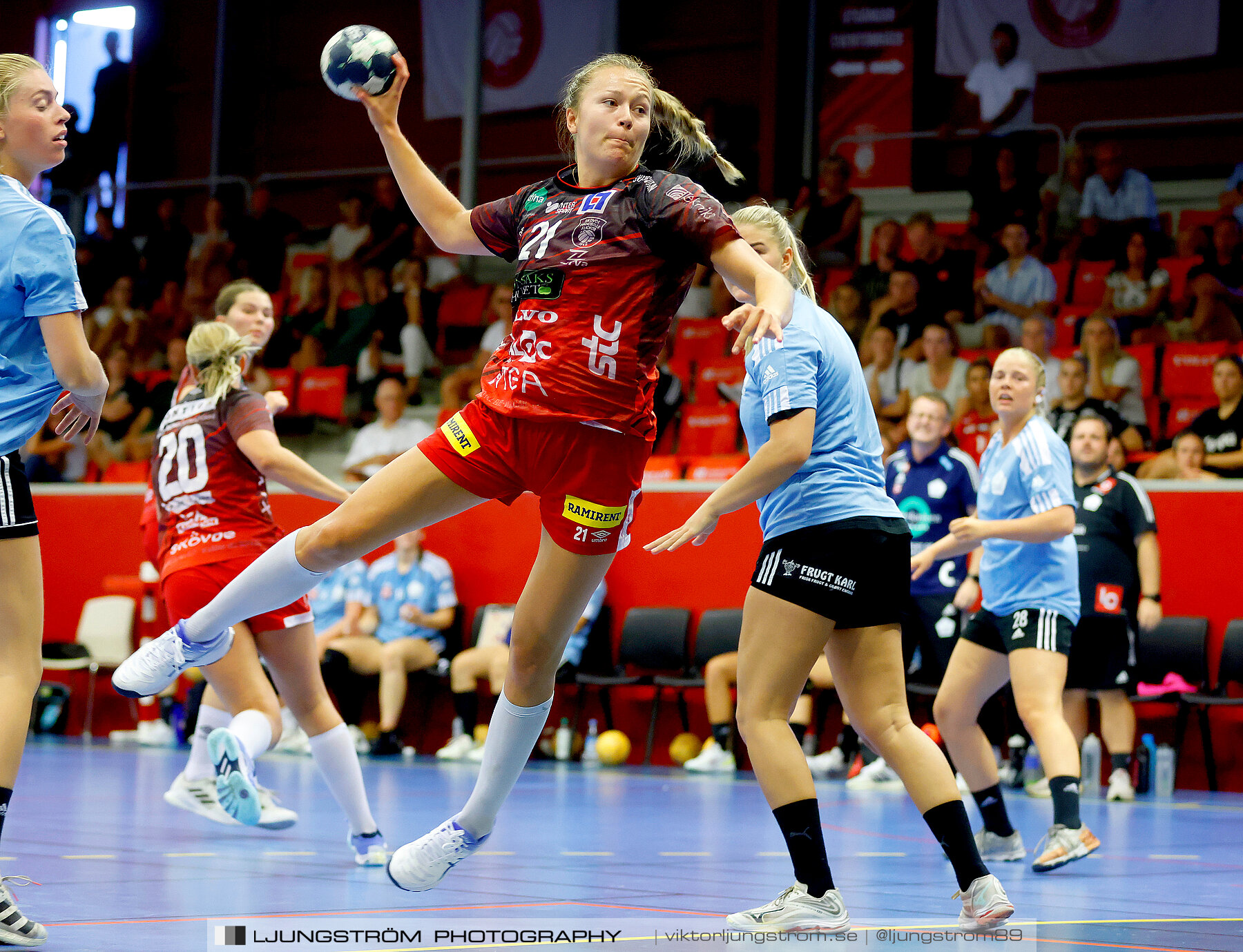 Annliz Cup Superelit Skövde HF-EH Aalborg 28-30,dam,Skövde Idrottshall,Skövde,Sverige,Handboll,,2022,290916