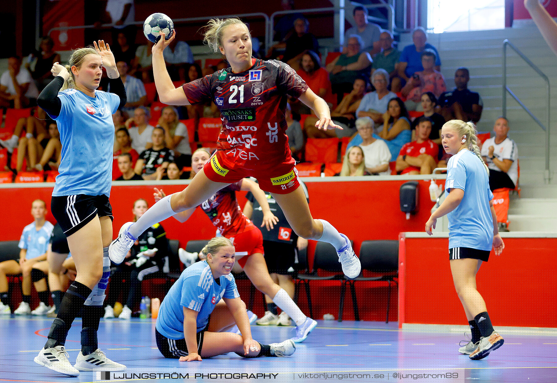 Annliz Cup Superelit Skövde HF-EH Aalborg 28-30,dam,Skövde Idrottshall,Skövde,Sverige,Handboll,,2022,290928
