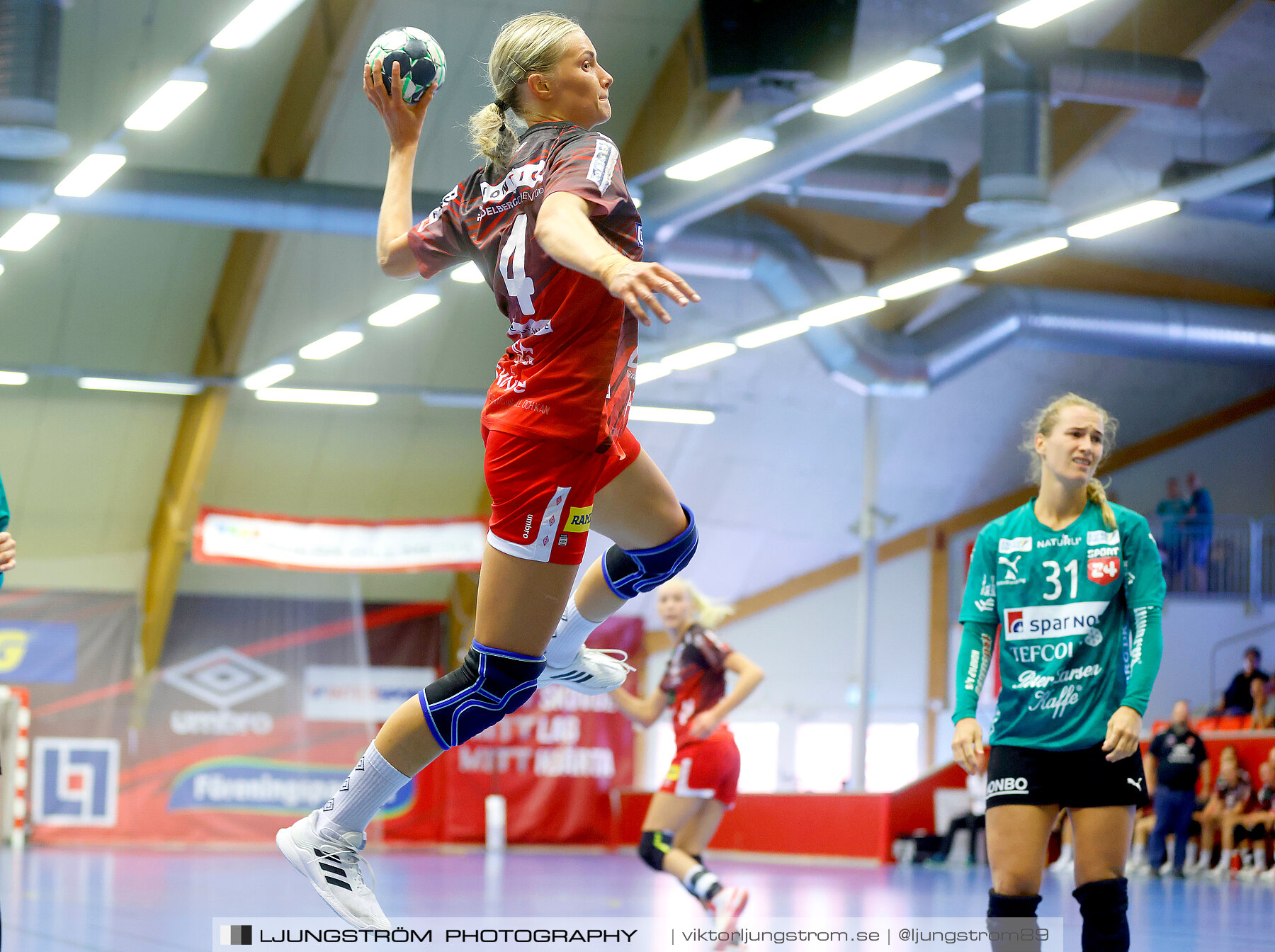 Annliz Cup Superelit Skövde HF-Viborg HK 21-40,dam,Skövde Idrottshall,Skövde,Sverige,Handboll,,2022,291684