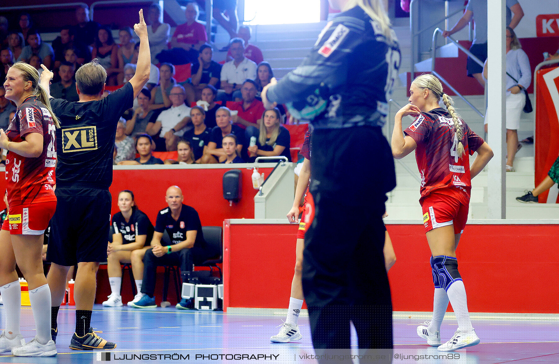 Annliz Cup Superelit Skövde HF-Aarhus United 23-31,dam,Skövde Idrottshall,Skövde,Sverige,Handboll,,2022,293919