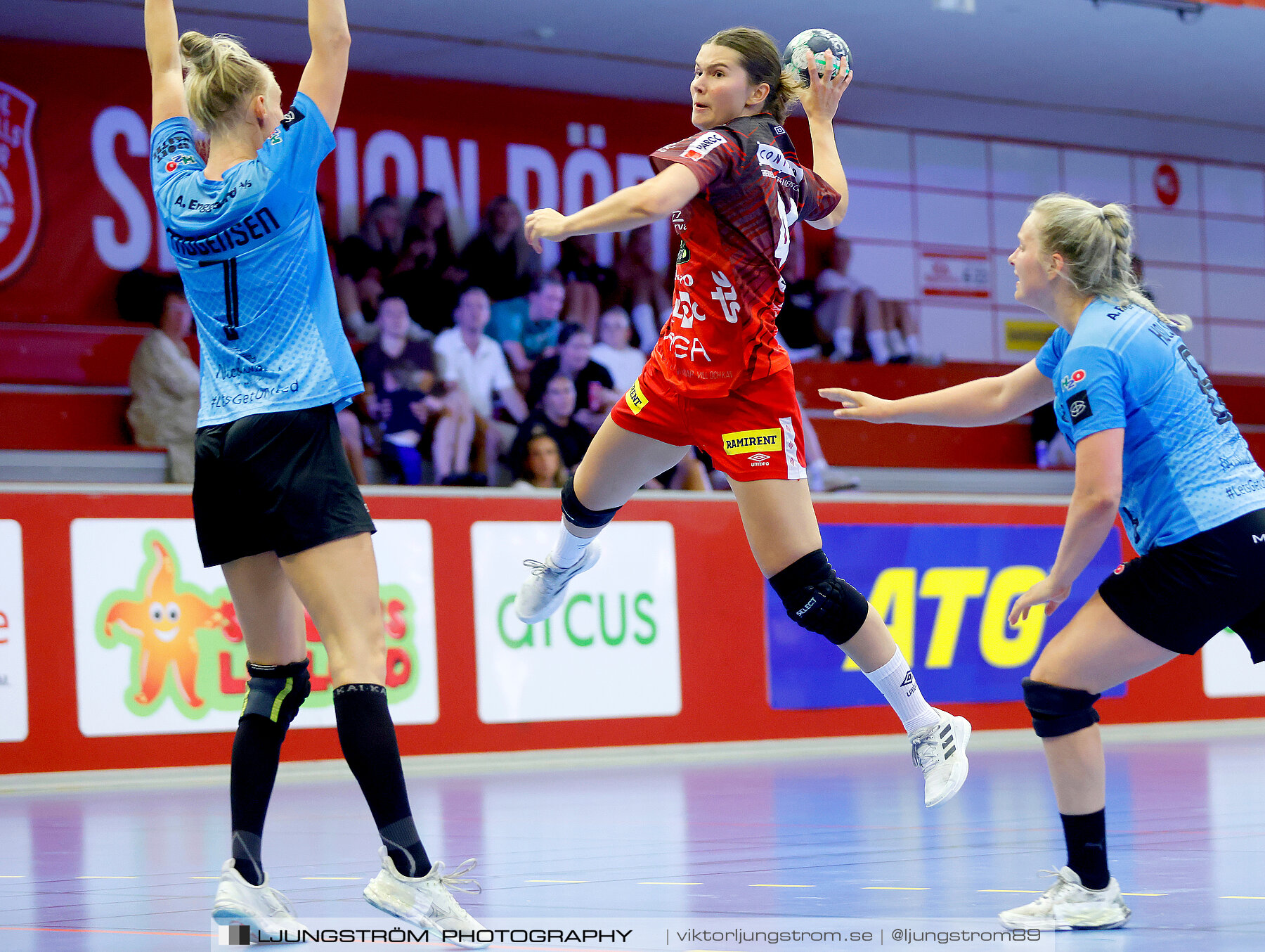 Annliz Cup Superelit Skövde HF-Aarhus United 23-31,dam,Skövde Idrottshall,Skövde,Sverige,Handboll,,2022,294050